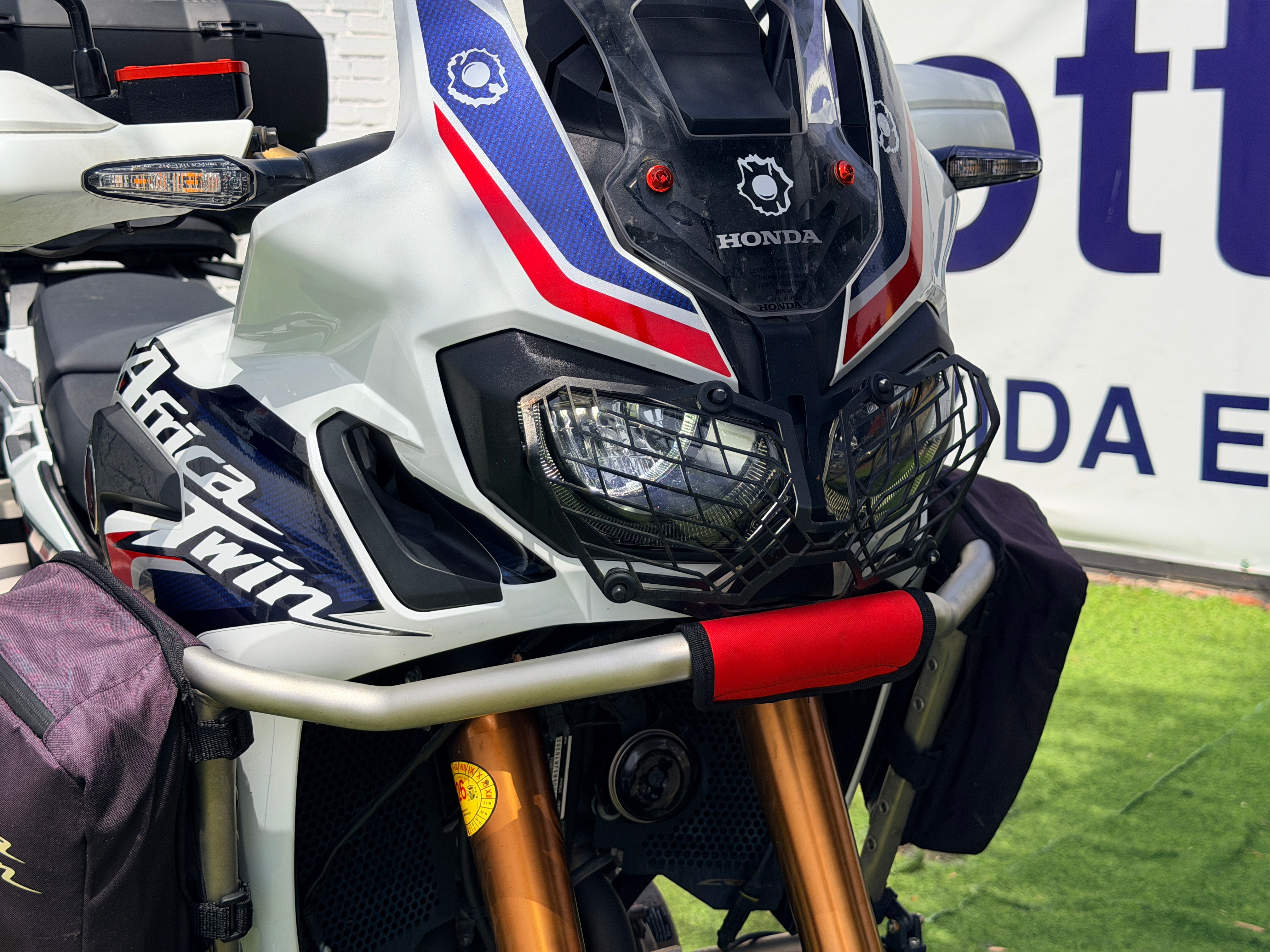 HONDA CRF1000 AFRICA TWIN DCT