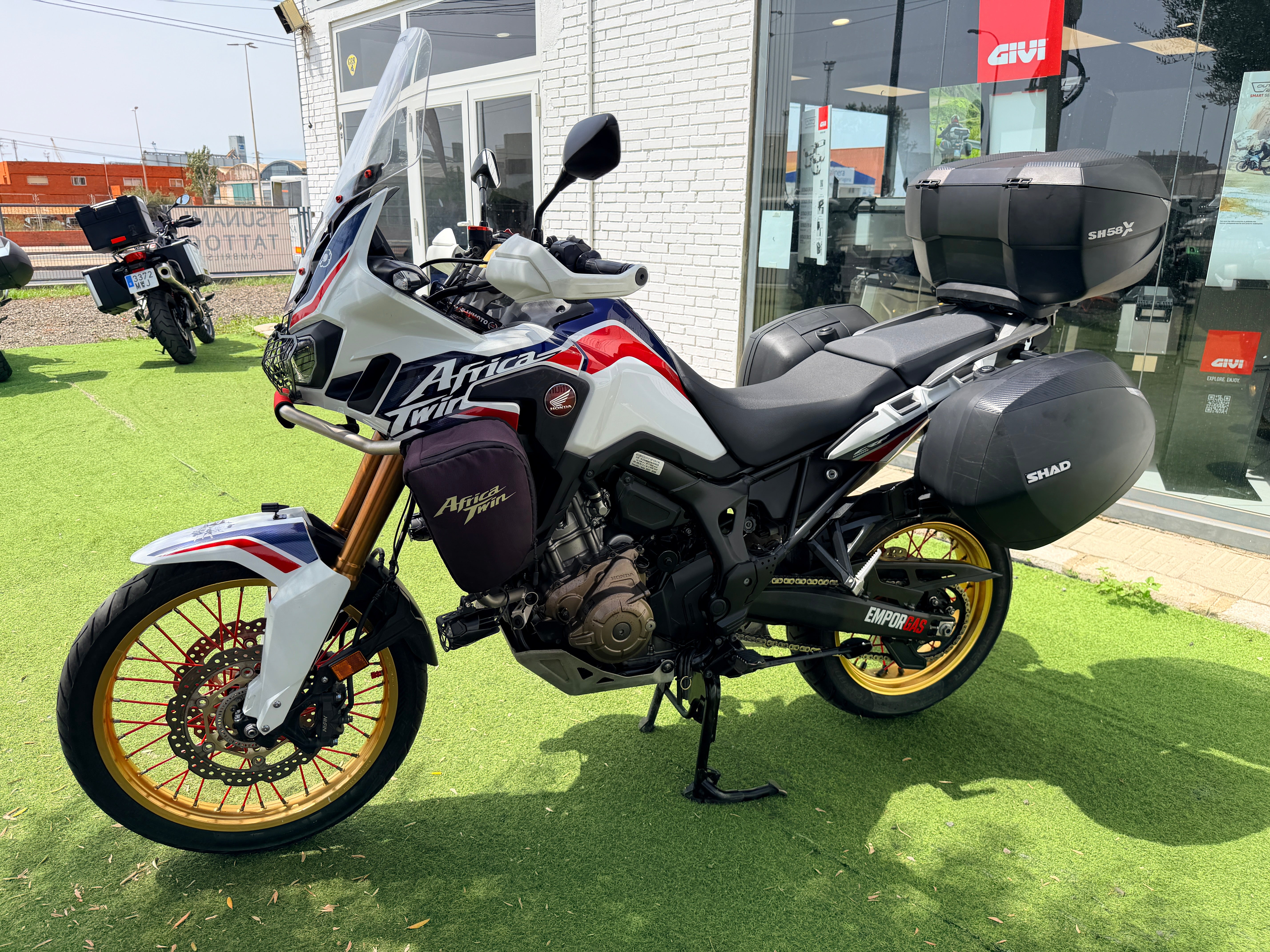 HONDA CRF1000 AFRICA TWIN DCT
