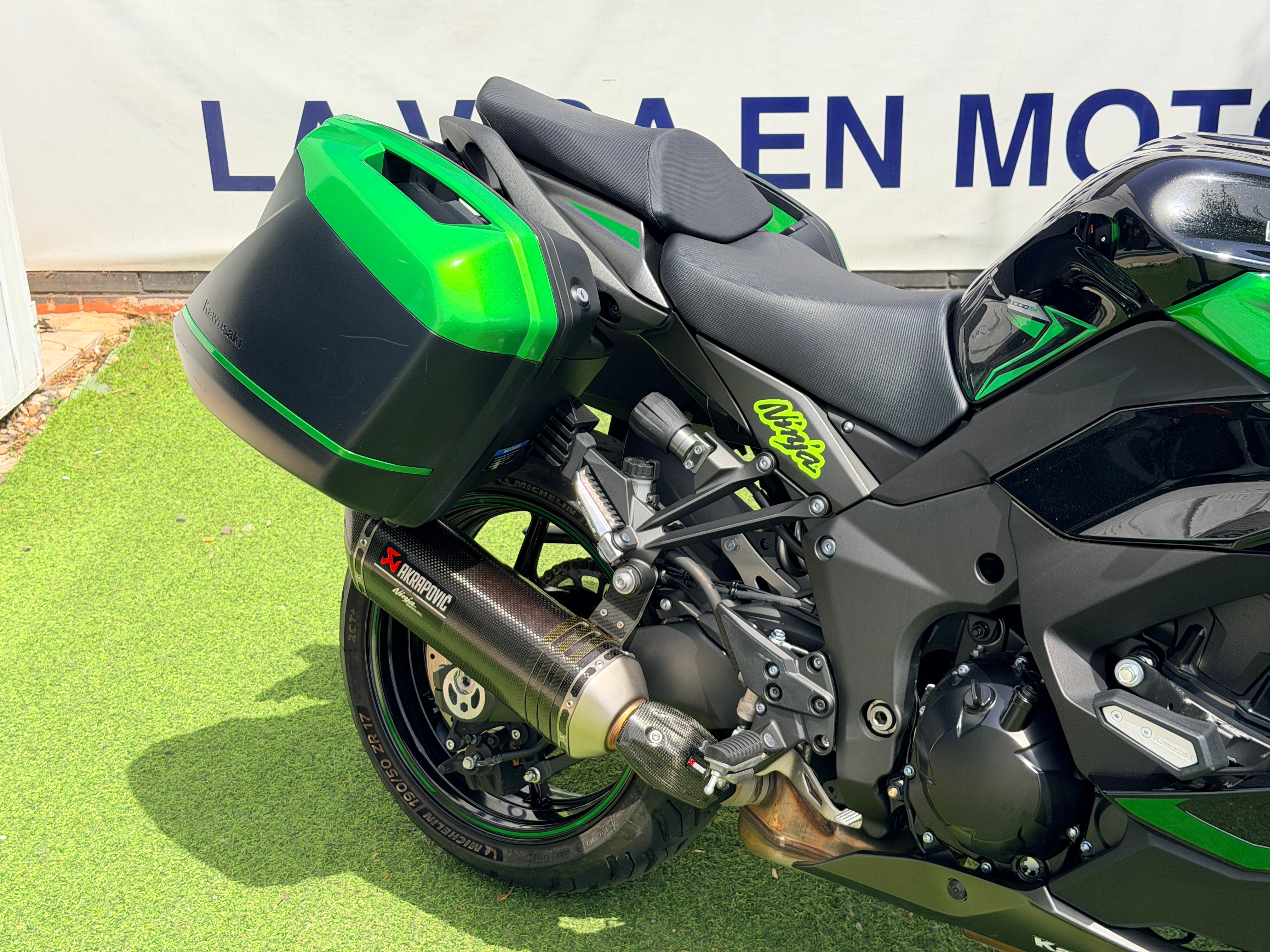 KAWASAKI NINJA 1000SX