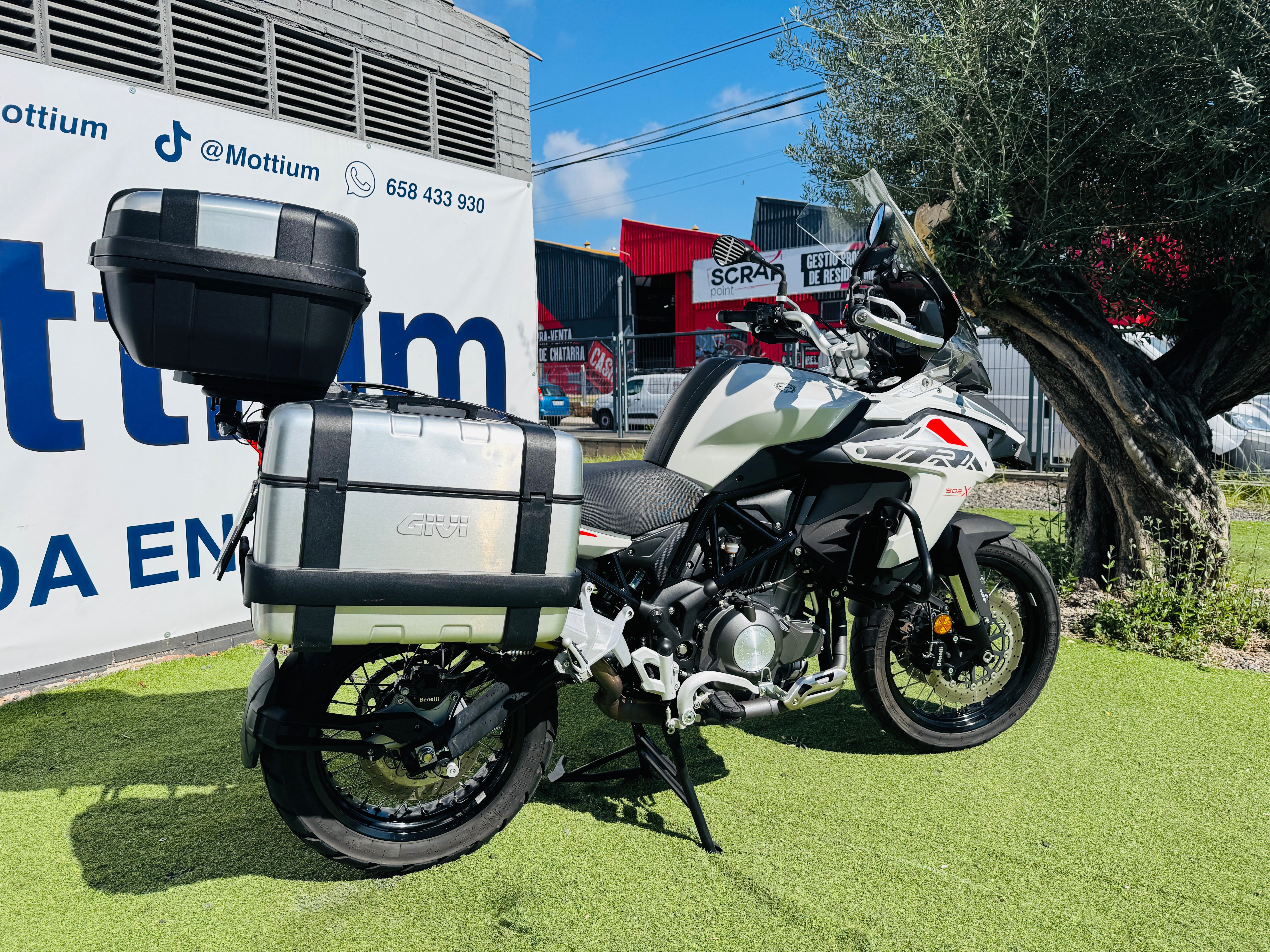 BENELLI TRK 502X