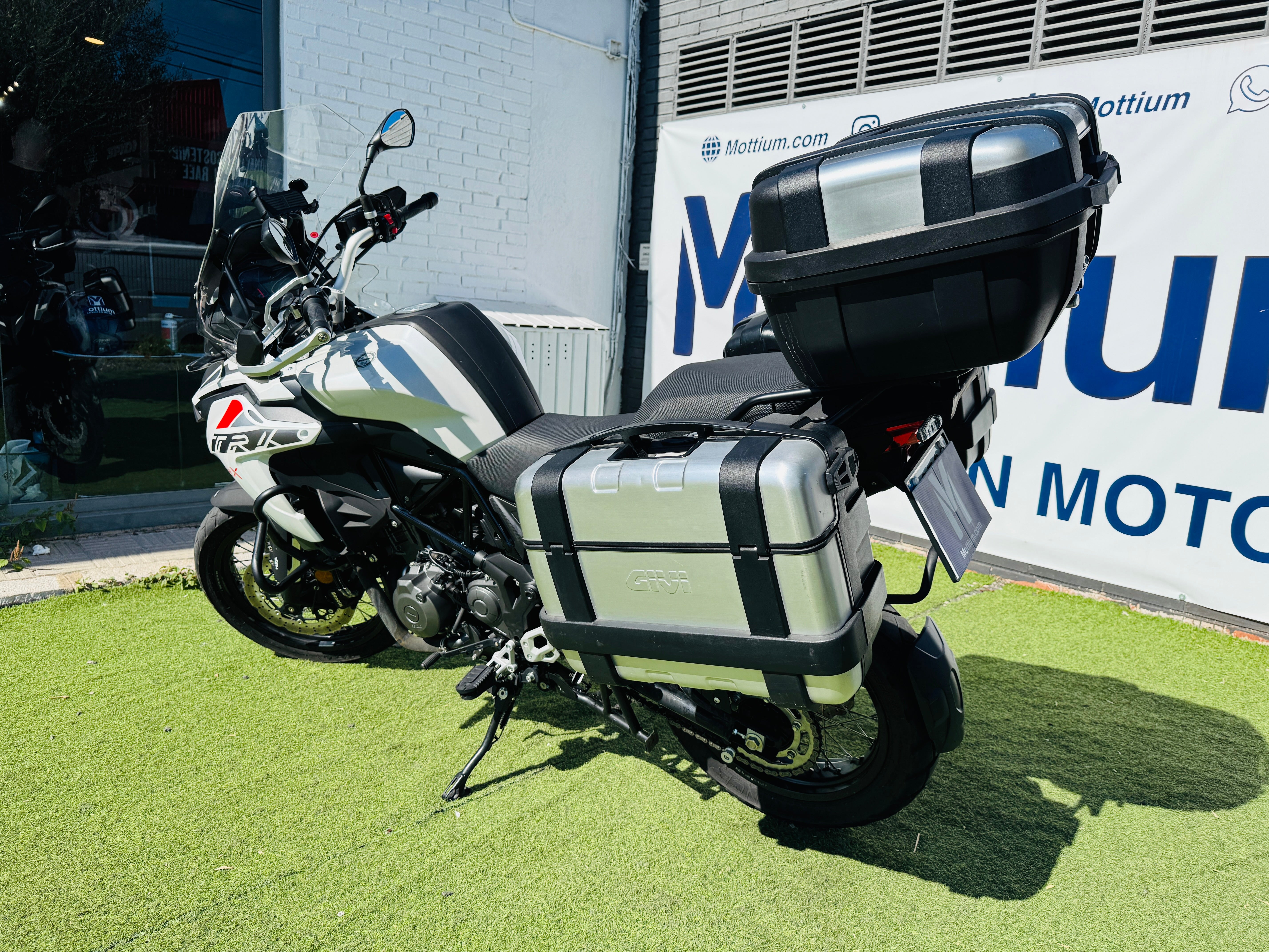 BENELLI TRK 502X