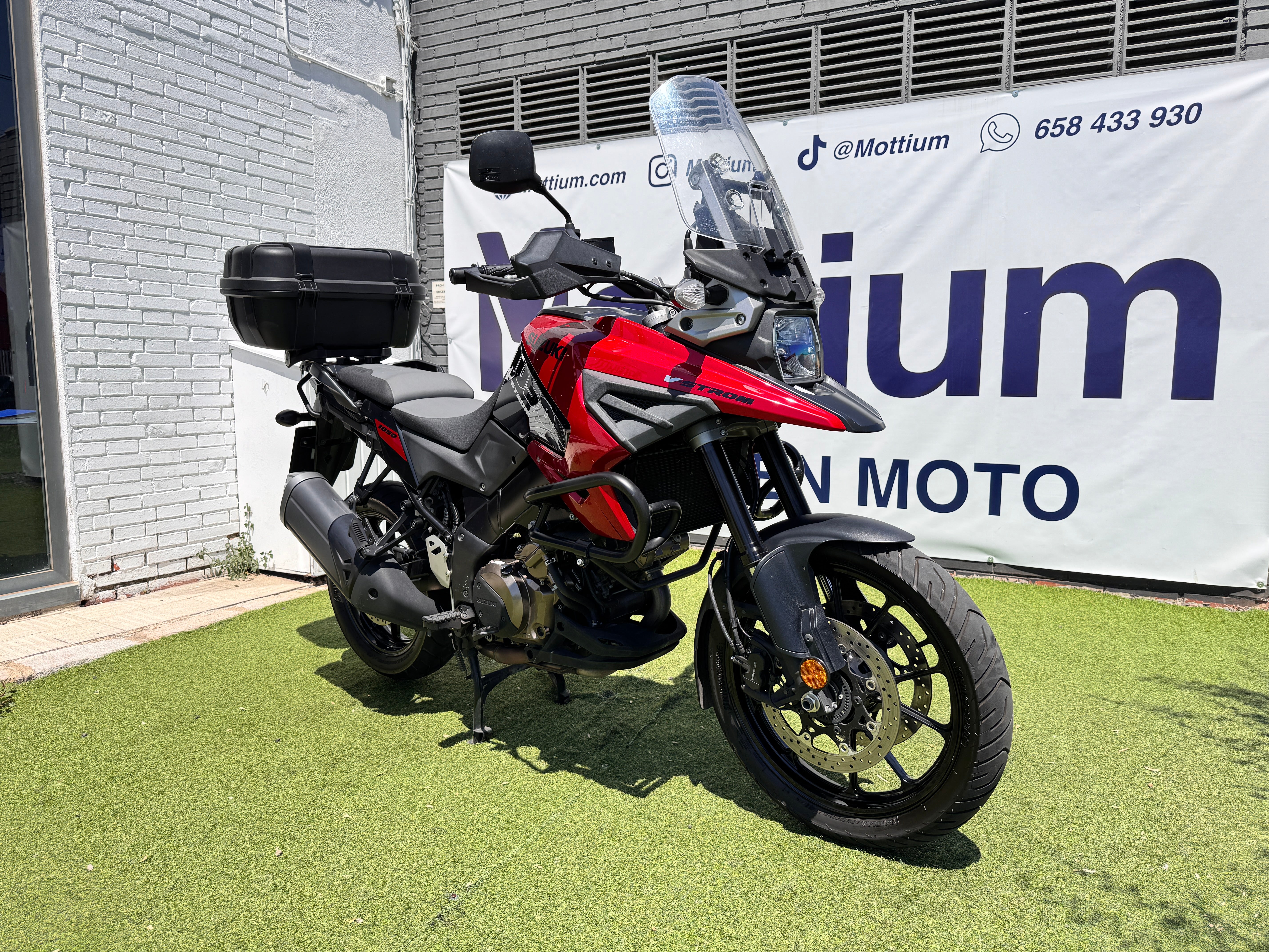 SUZUKI V-STROM 1050