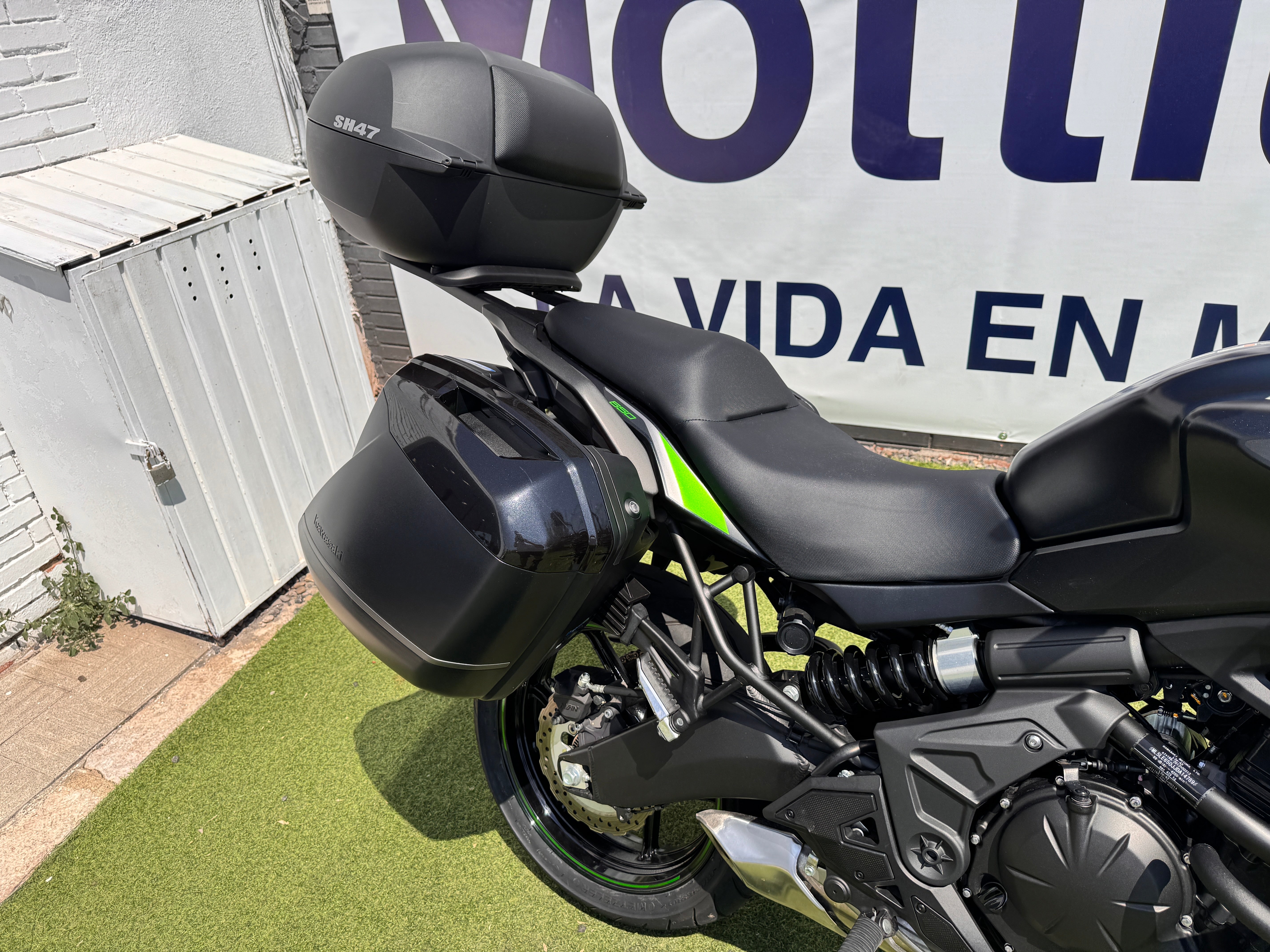 KAWASAKI VERSYS 650