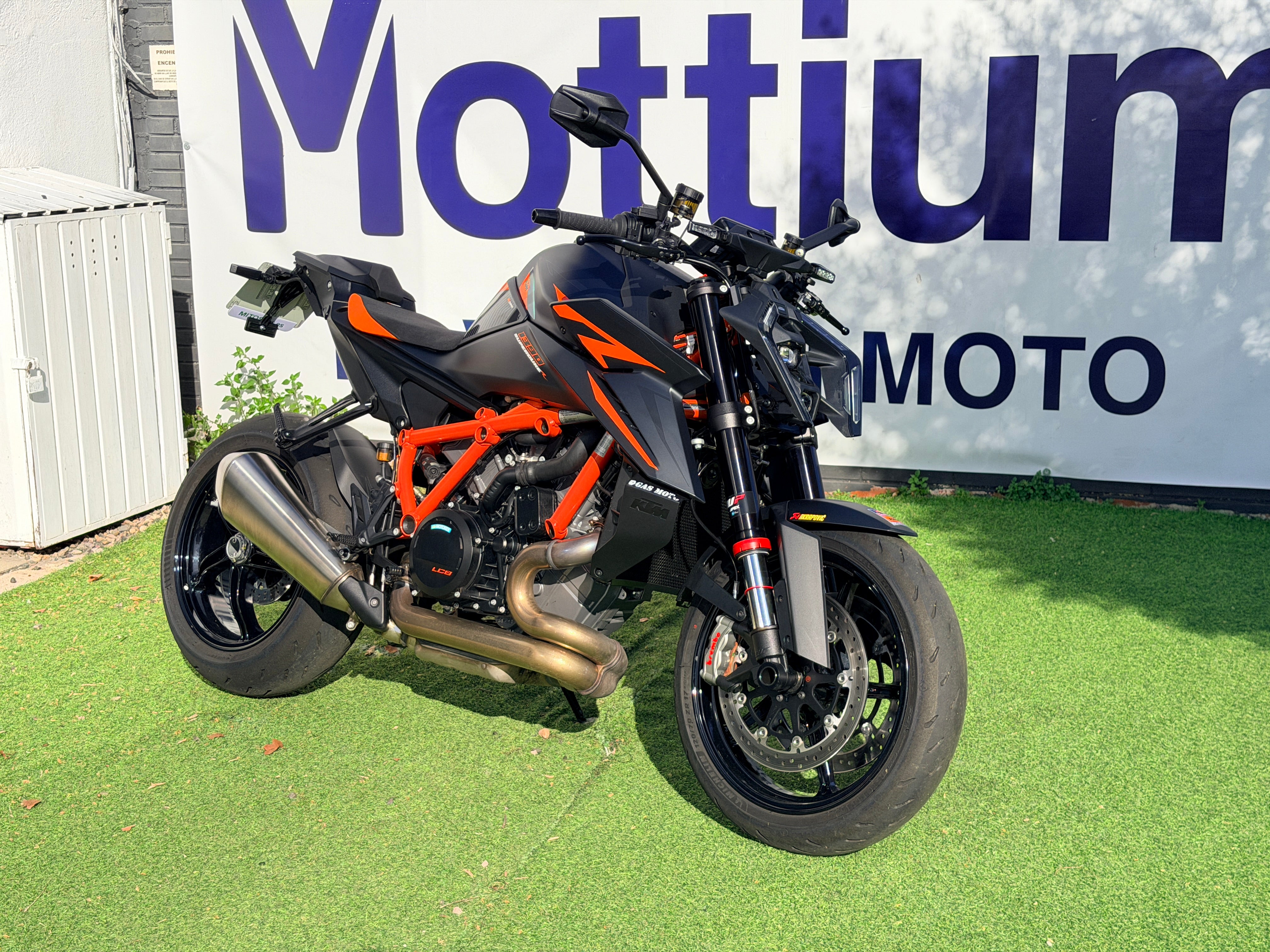 KTM 1390 SUPER DUKE R