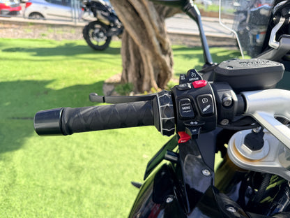 BMW R1250RS TRIPLEBLACK