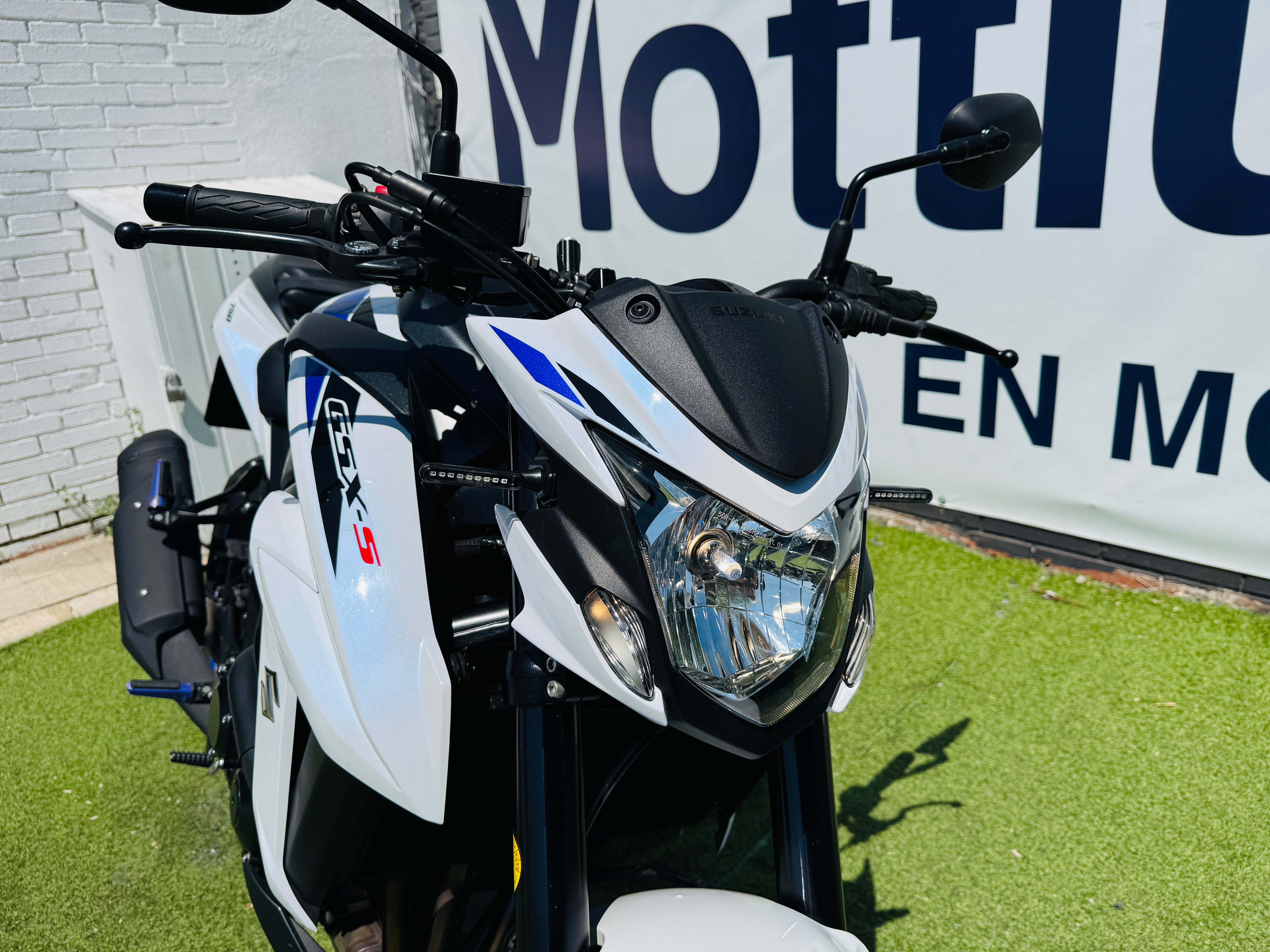 SUZUKI GSX-S 750
