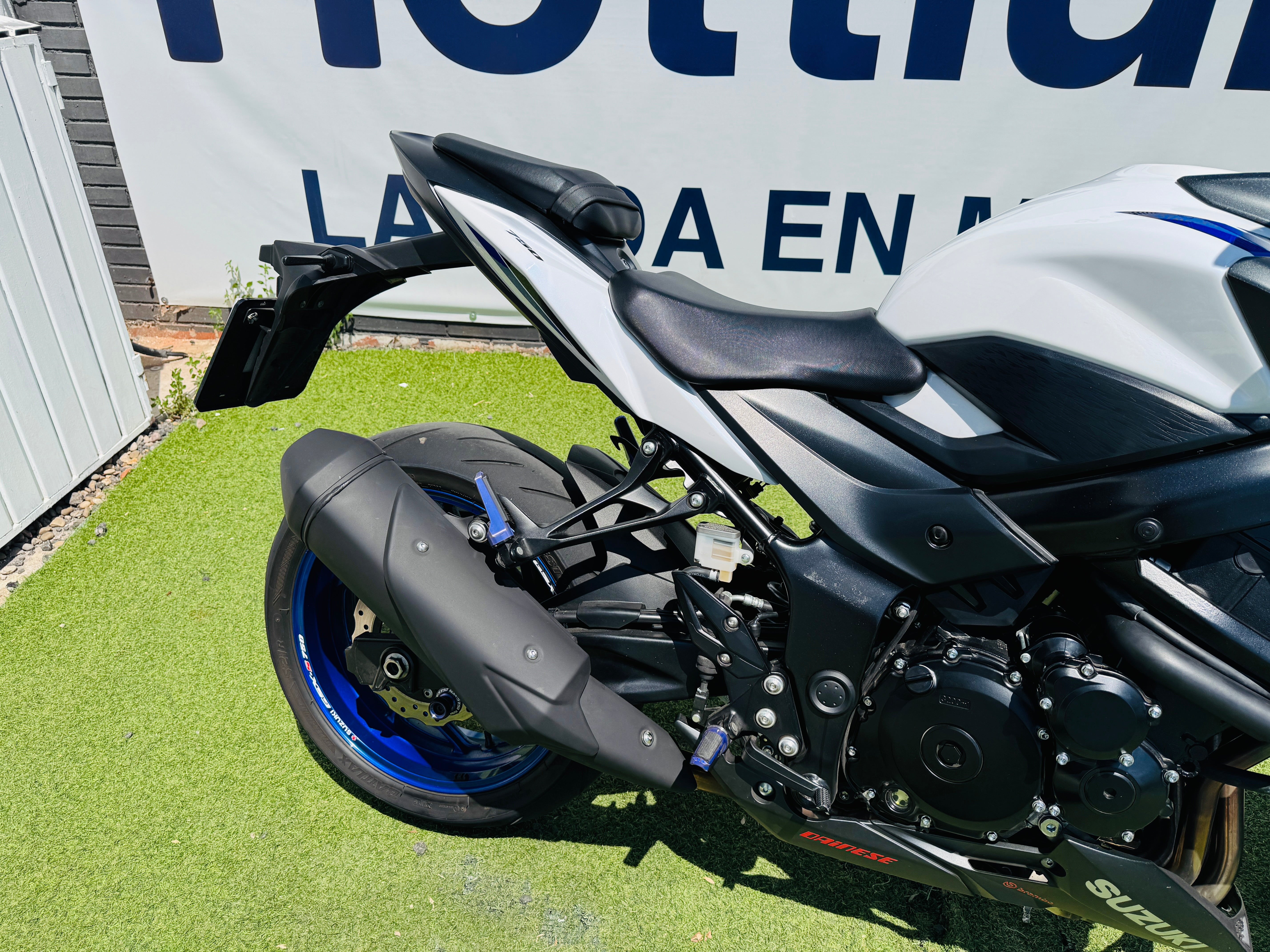 SUZUKI GSX-S 750