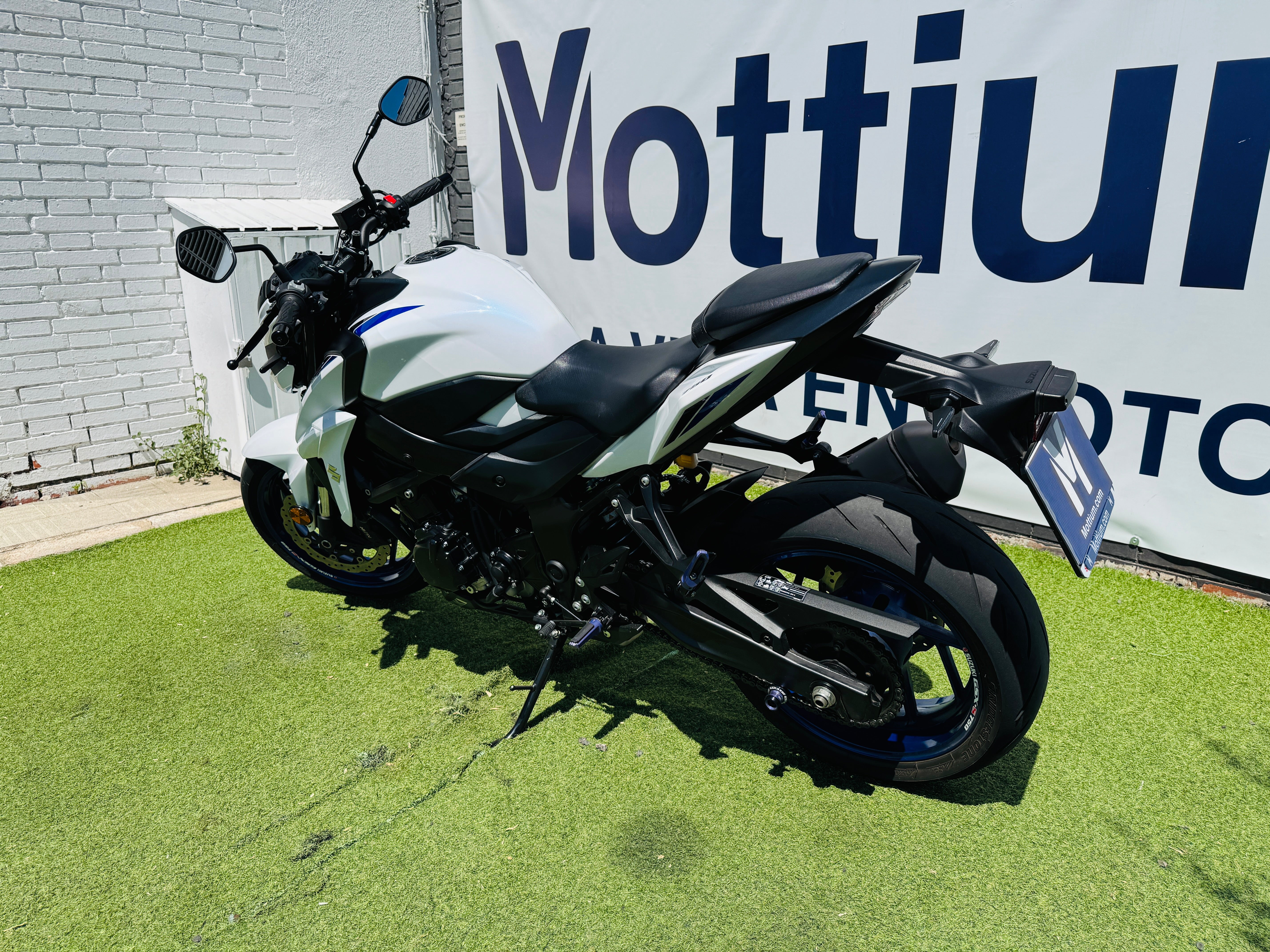 SUZUKI GSX-S 750