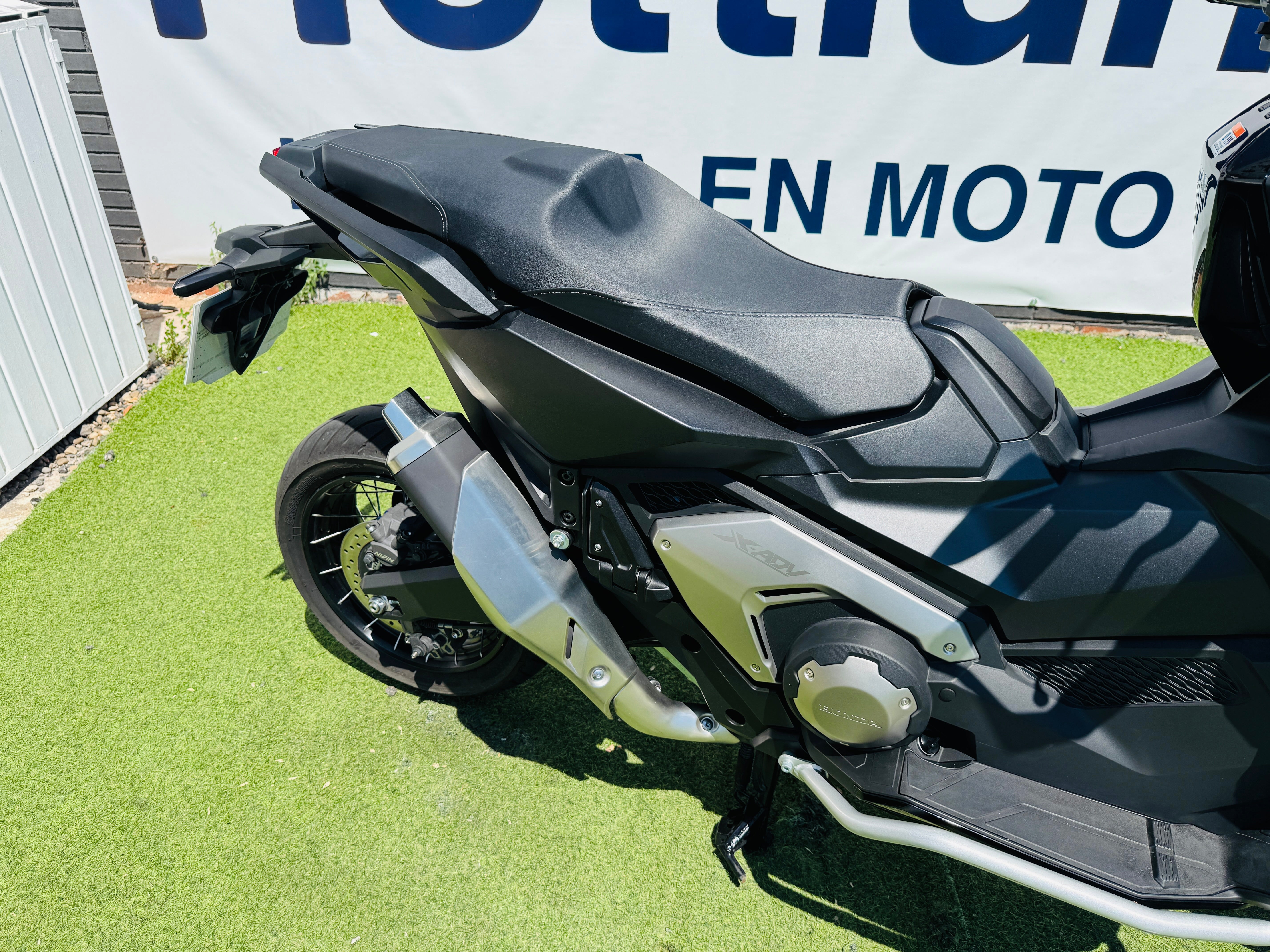 HONDA X-ADV 750