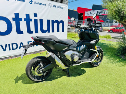 HONDA X-ADV 750
