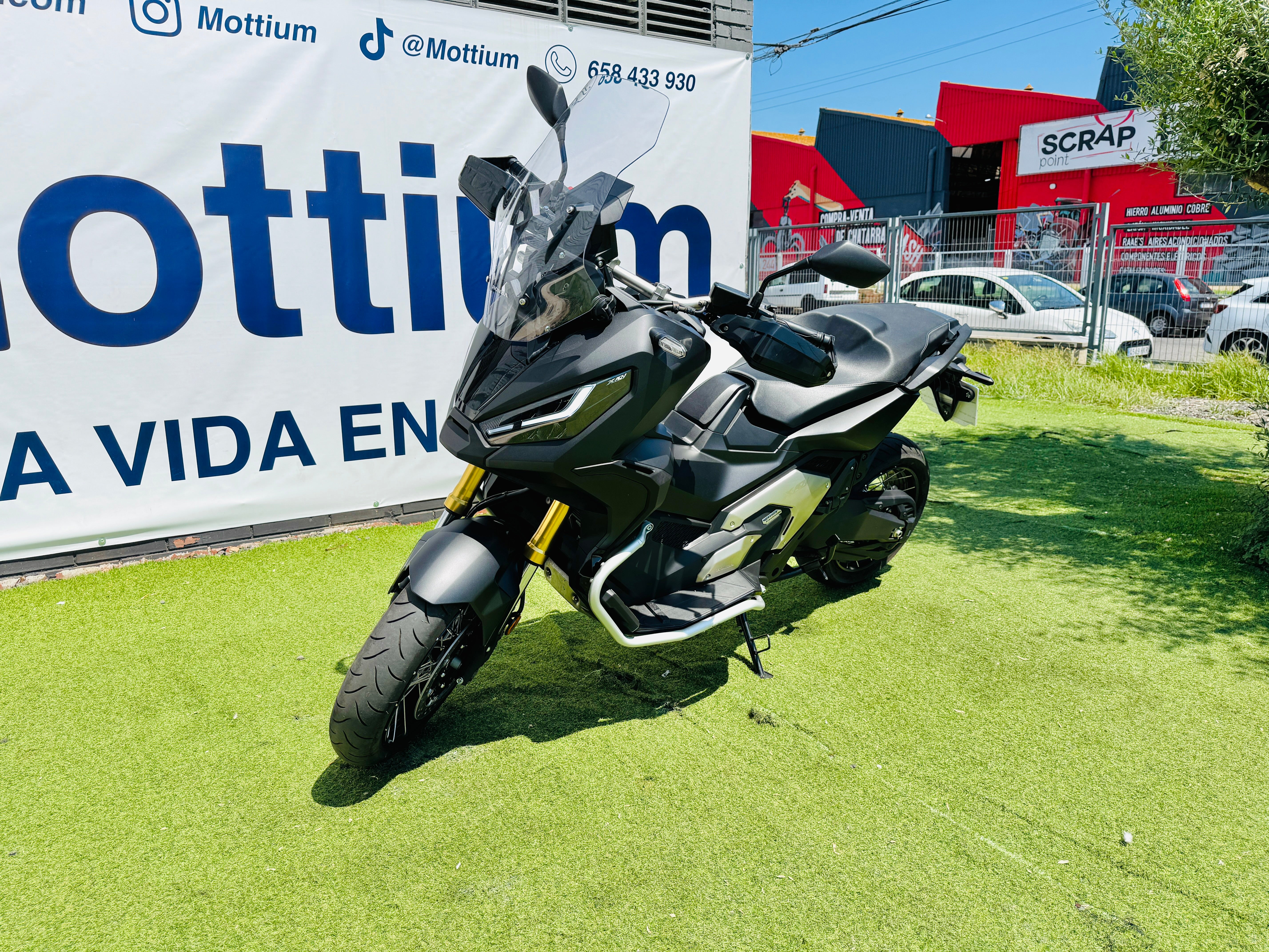 HONDA X-ADV 750