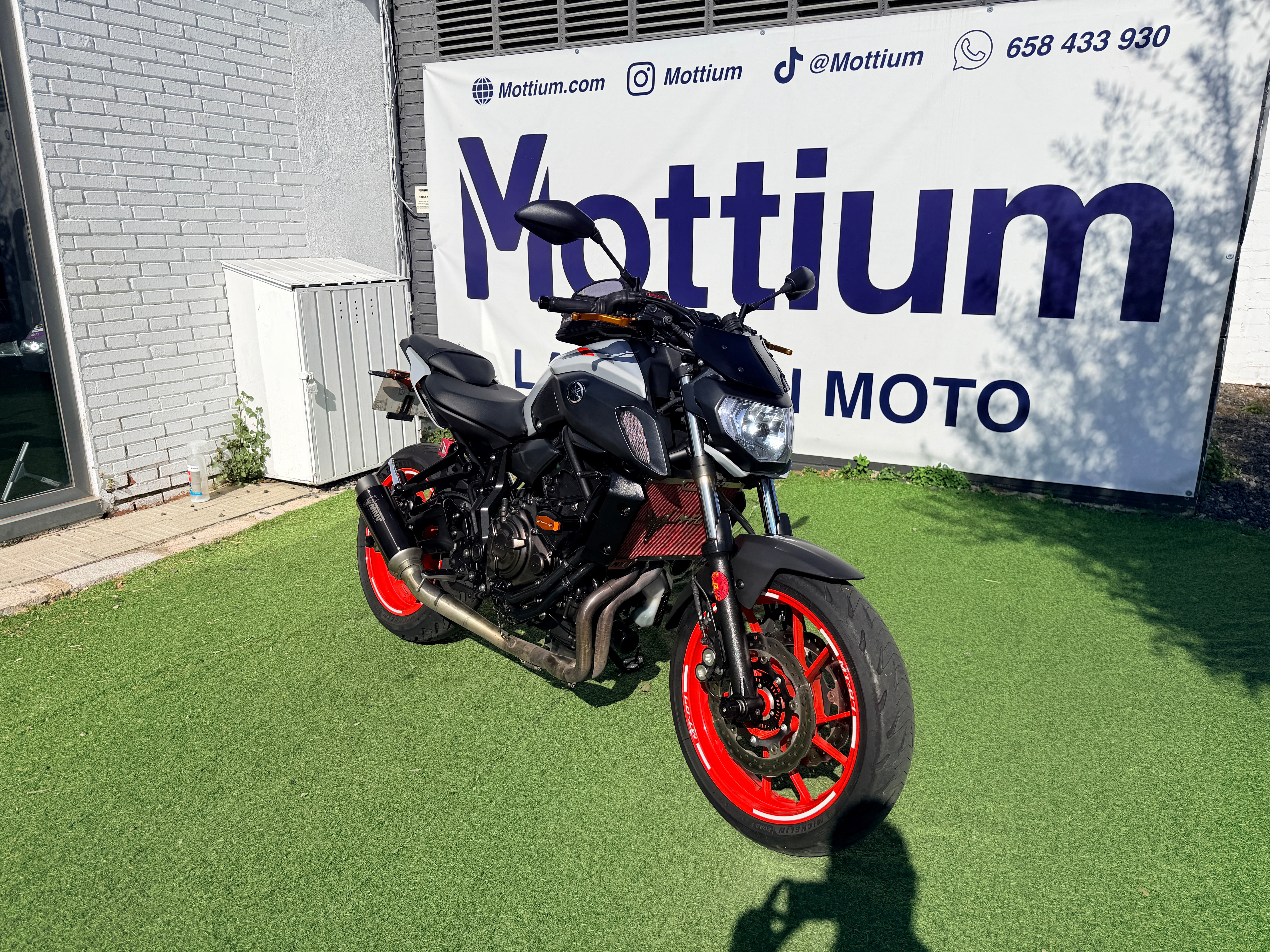 YAMAHA MT-07