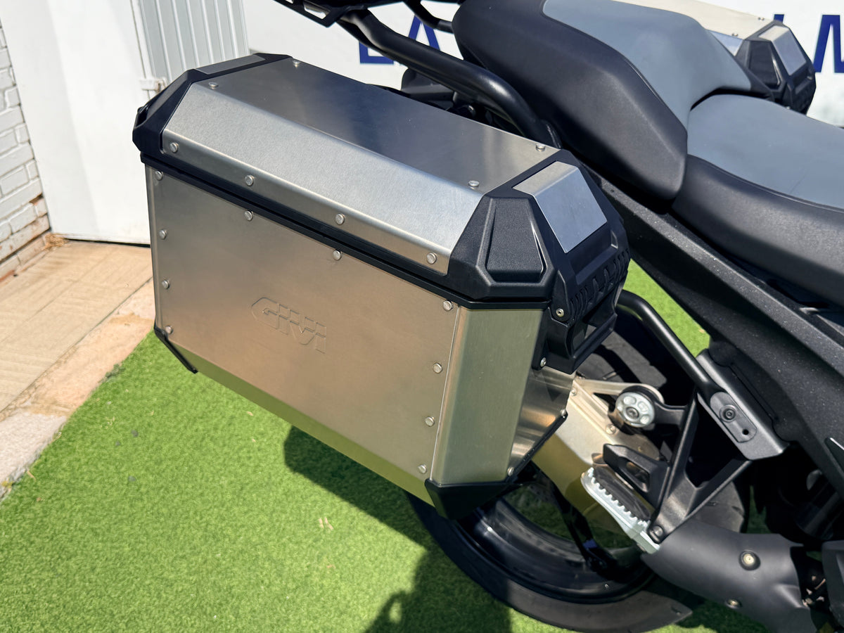 BMW R1300GS TRIPLE BLACK