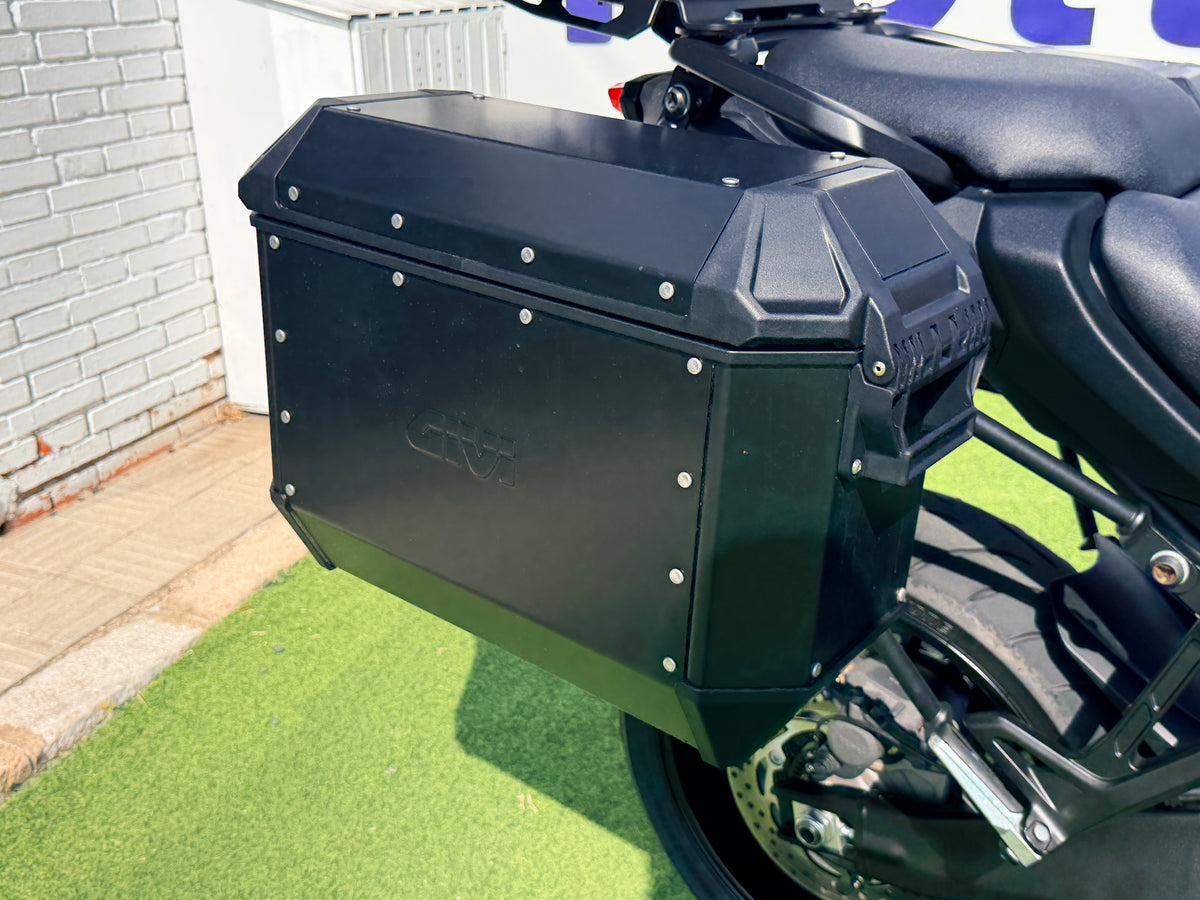 YAMAHA TRACER 9