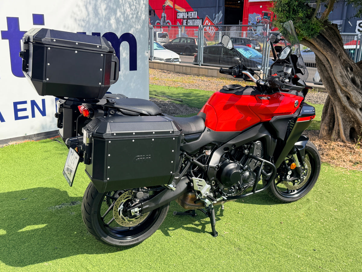 YAMAHA TRACER 9