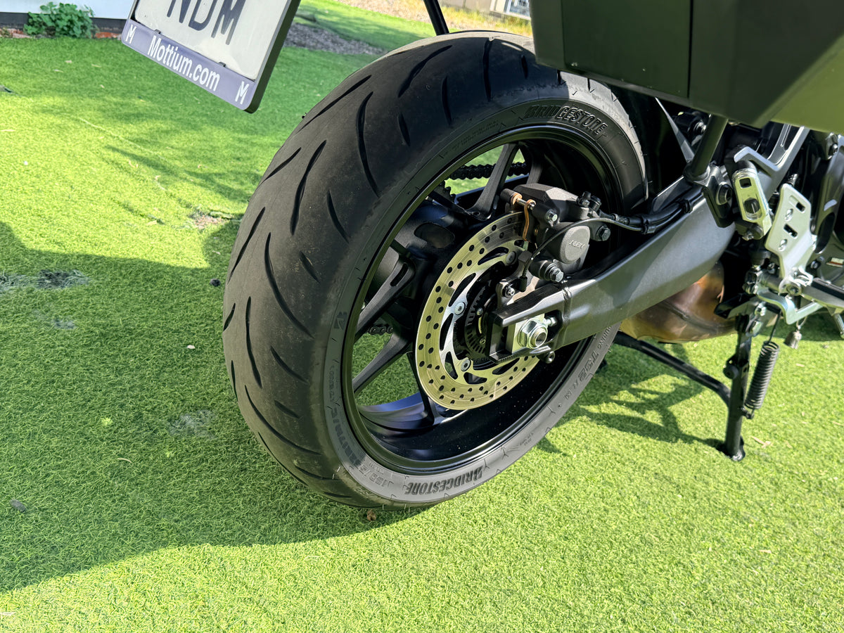 YAMAHA TRACER 9