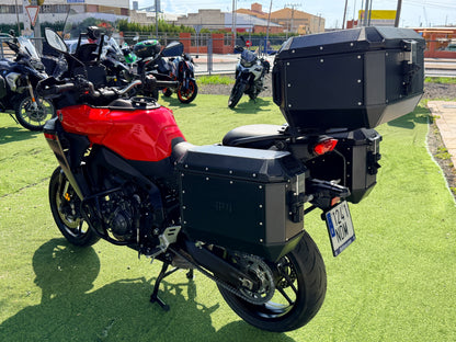 YAMAHA TRACER 9