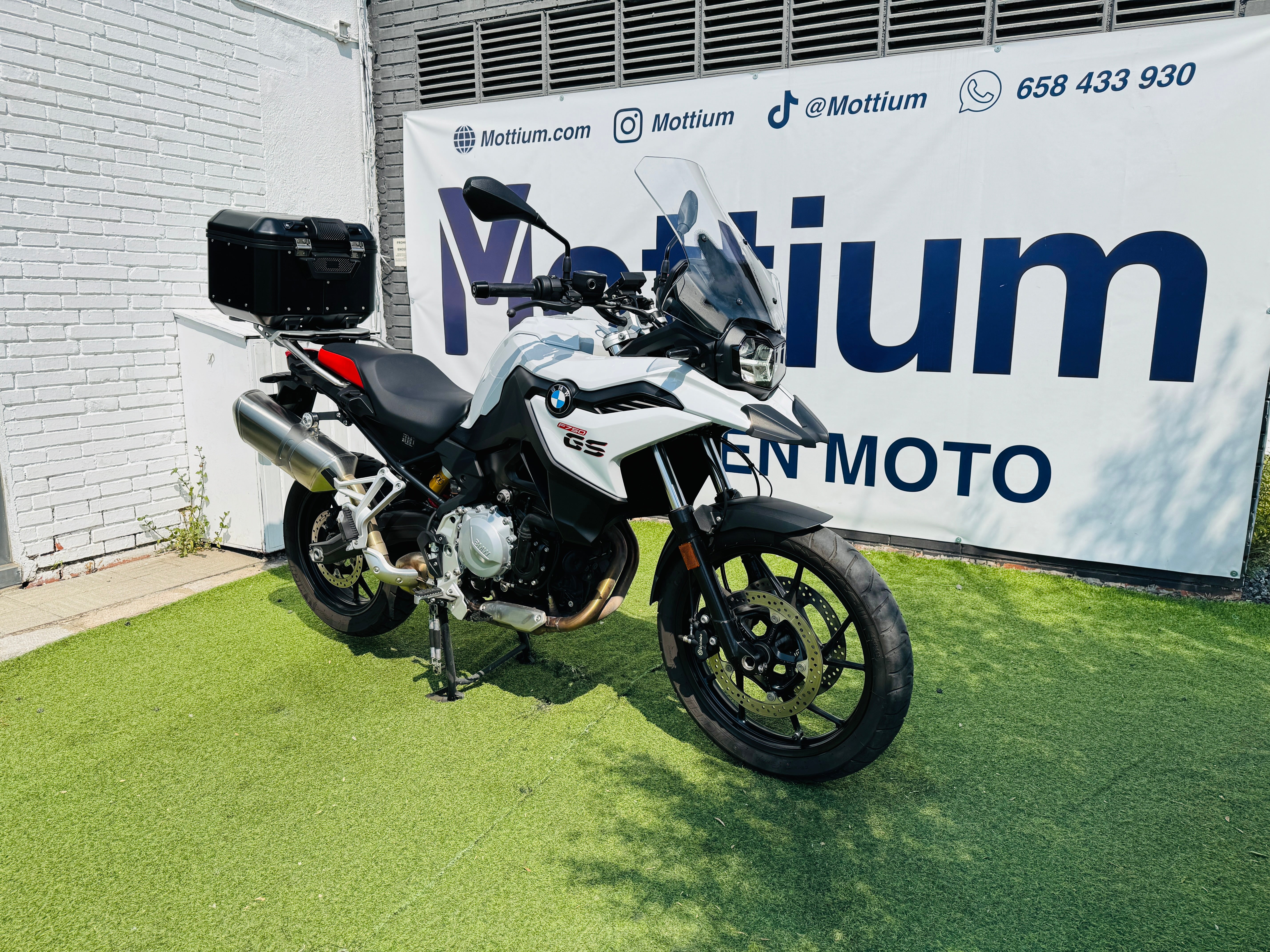 BMW F750GS