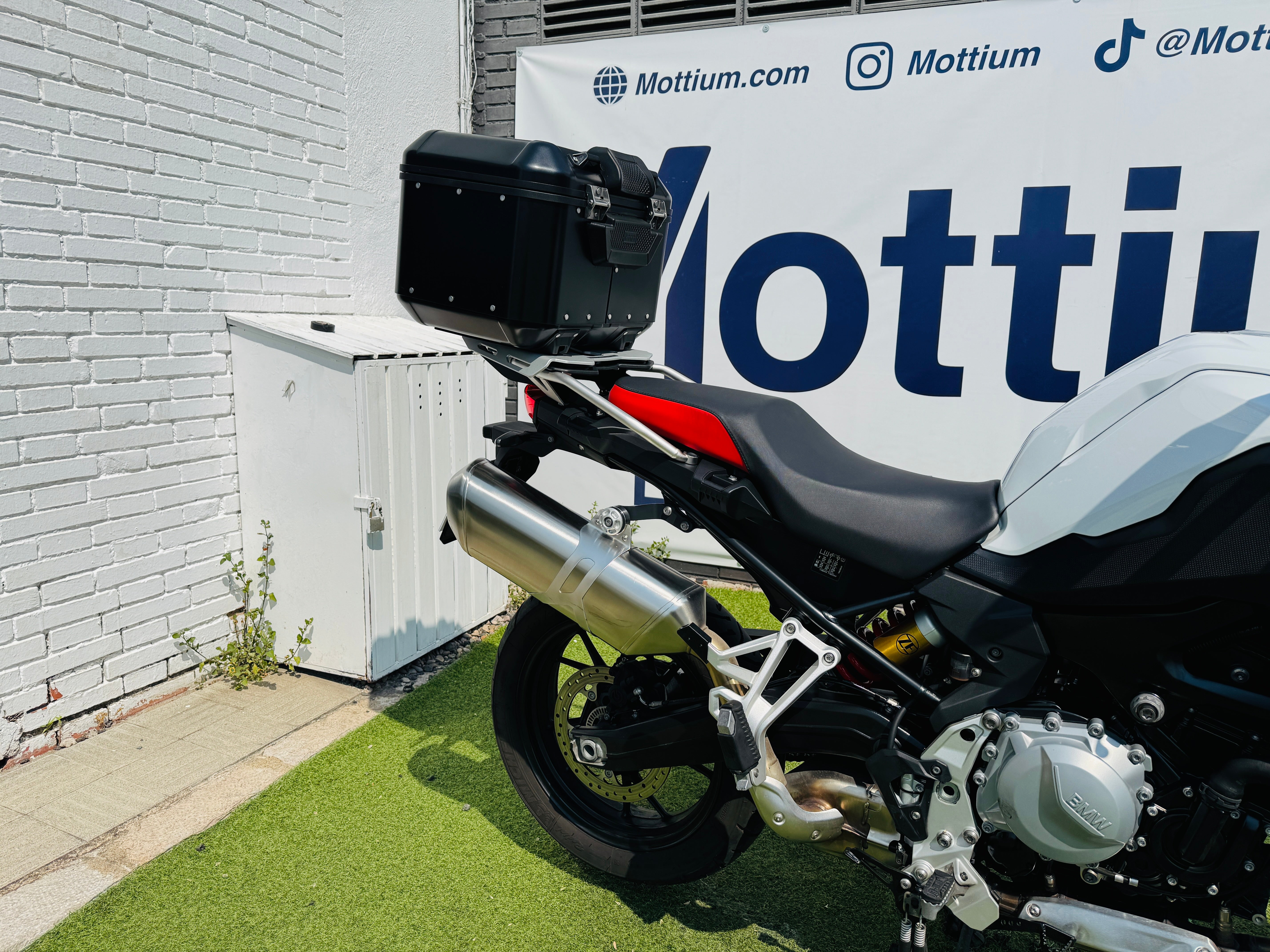 BMW F750GS