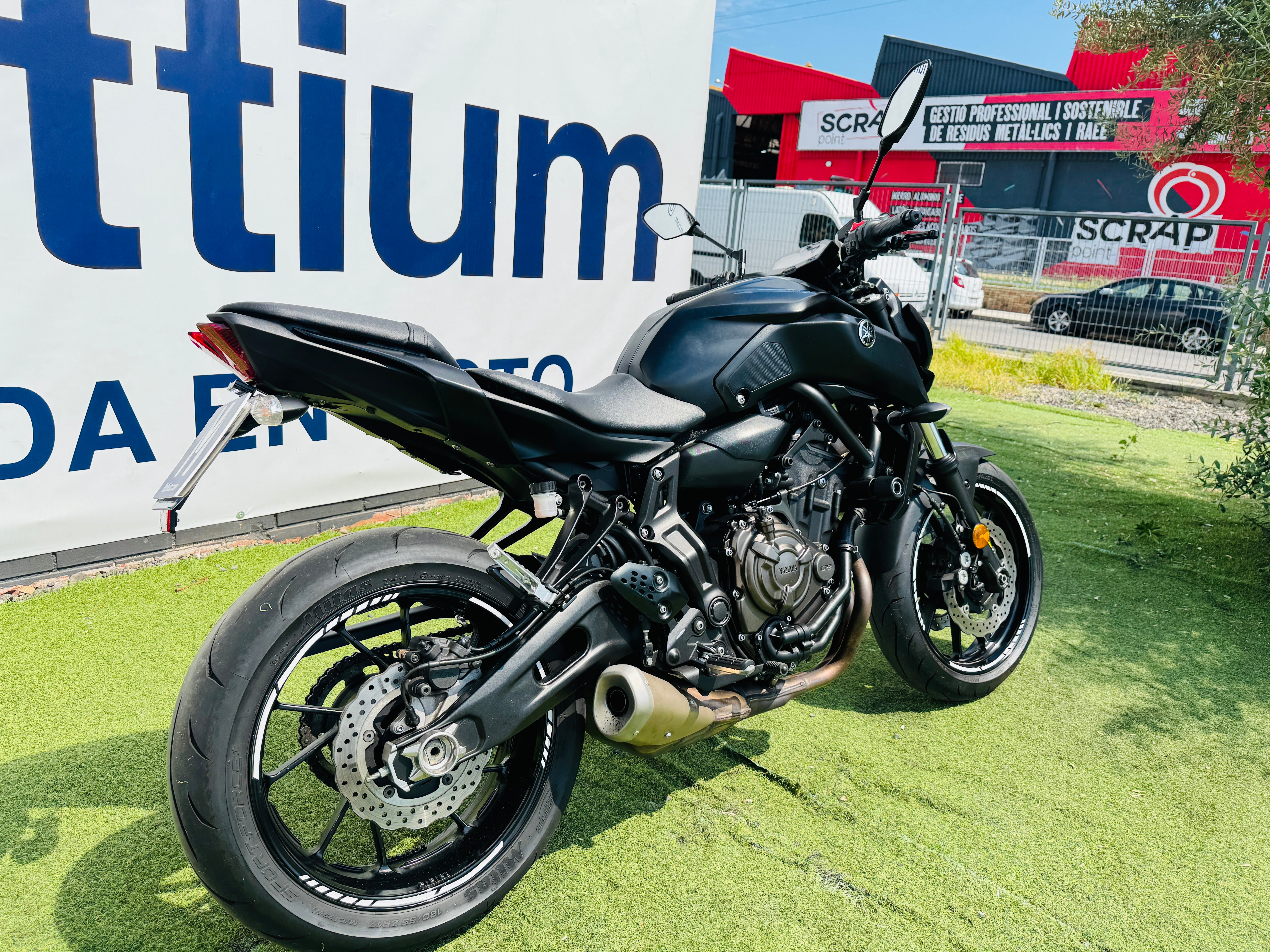 YAMAHA MT07 LIMITADA A2