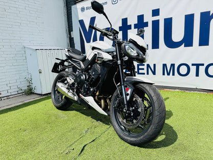 TRIUMPH STREET TRIPLE 765R