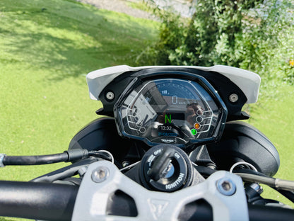 TRIUMPH STREET TRIPLE 765R