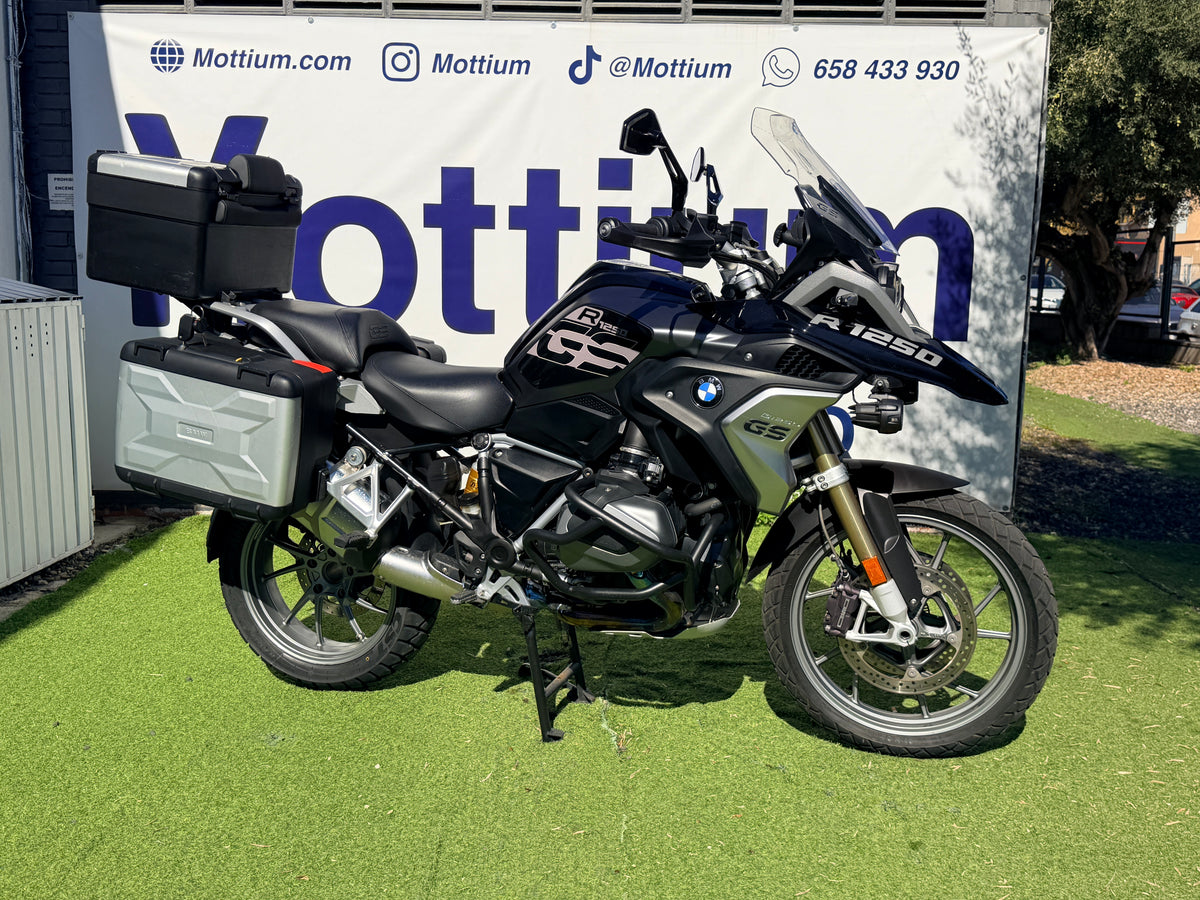 BMW R1250GS TRIPLE BLACK