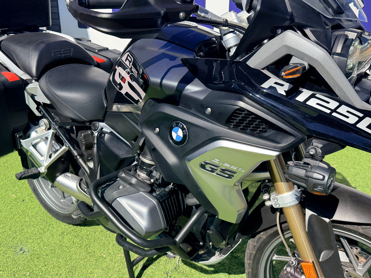 BMW R1250GS TRIPLE BLACK