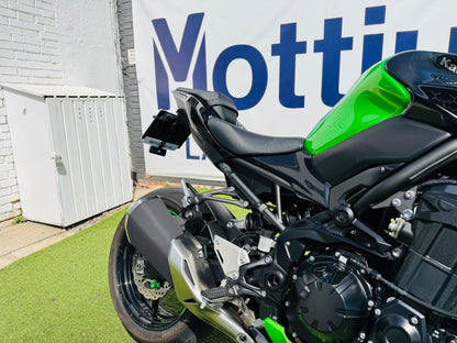 KAWASAKI Z900