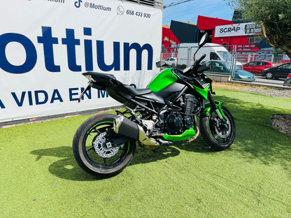 KAWASAKI Z900