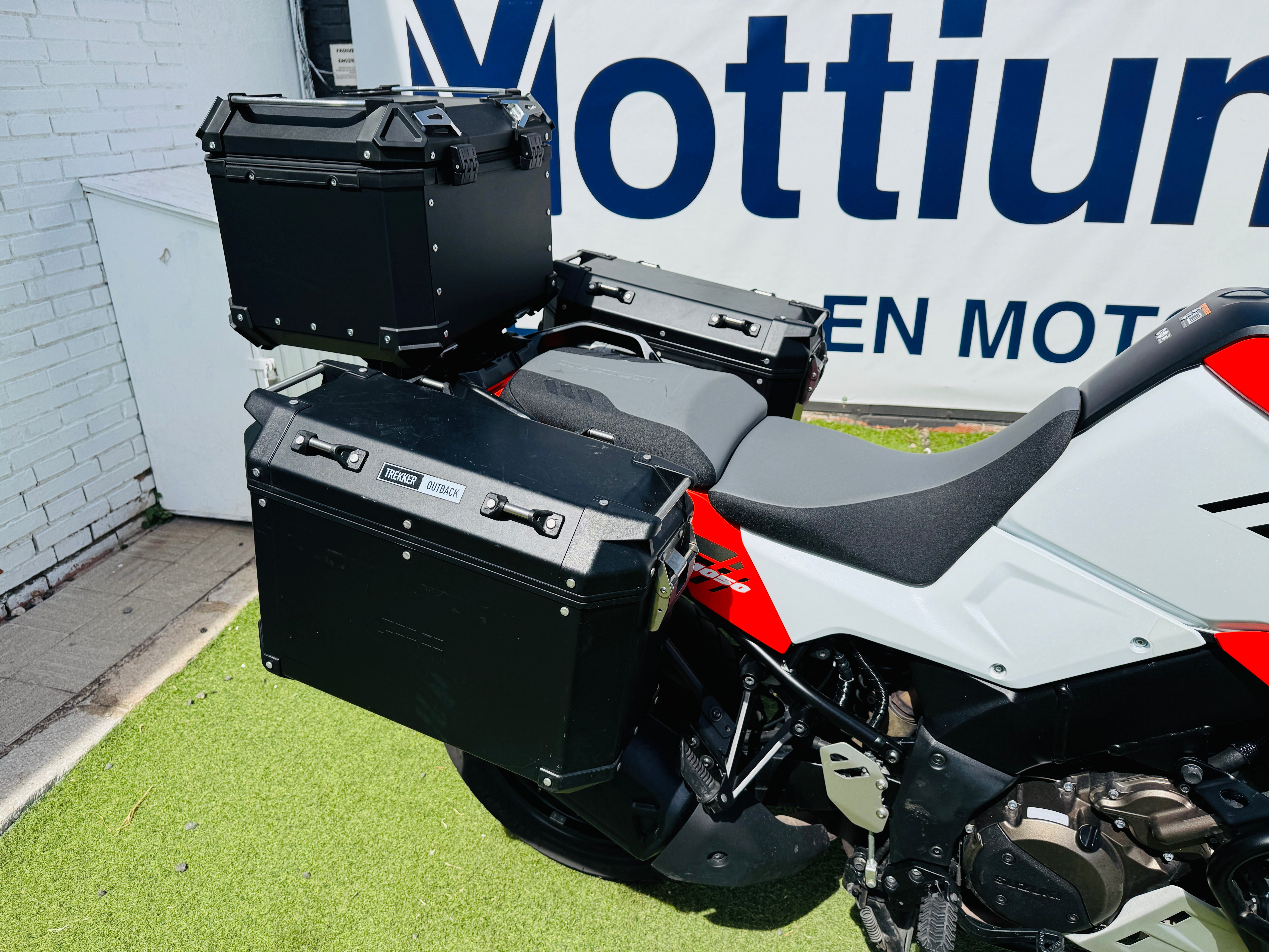 SUZUKI V-STROM 1050 XT