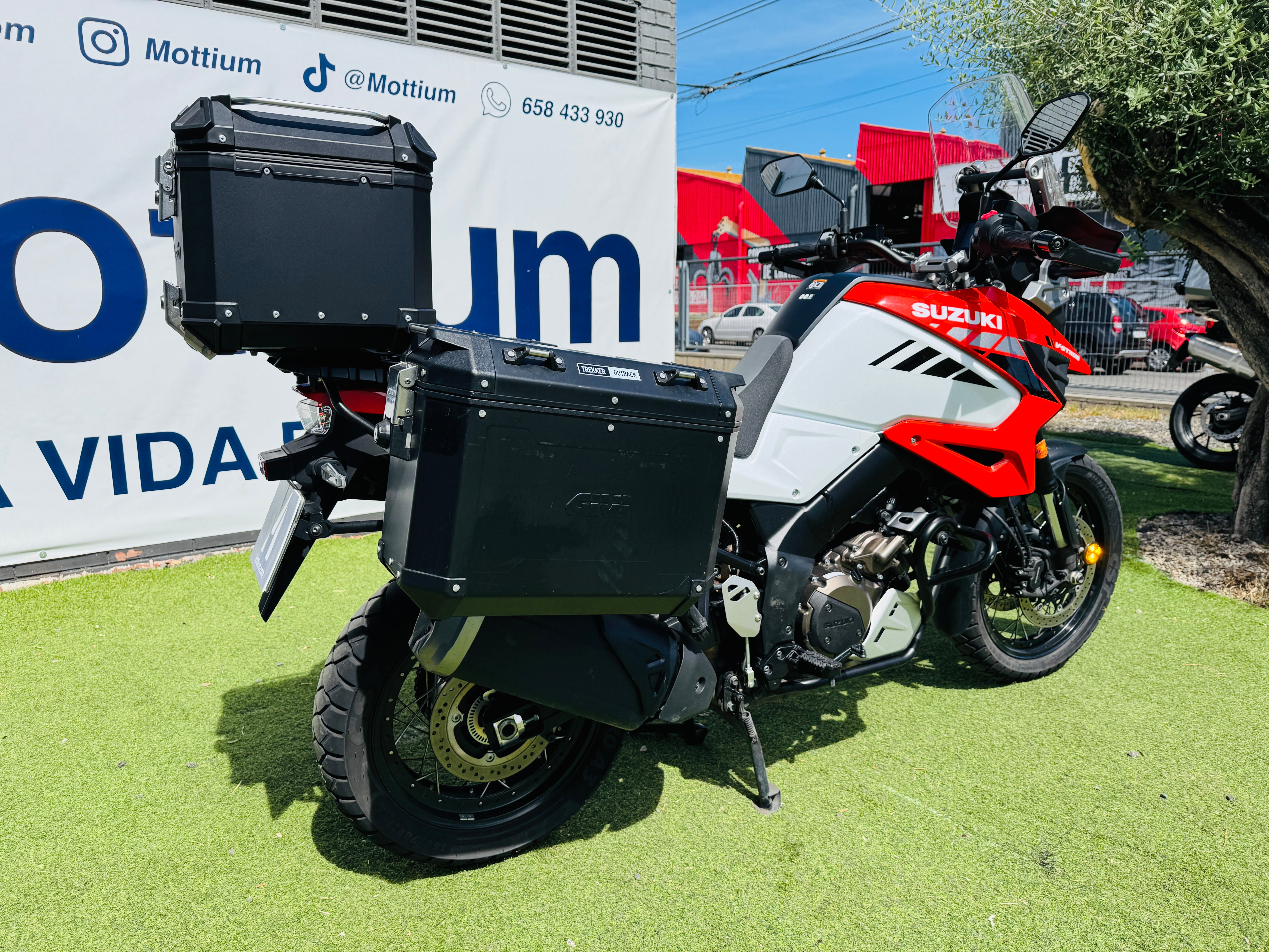 SUZUKI V-STROM 1050 XT