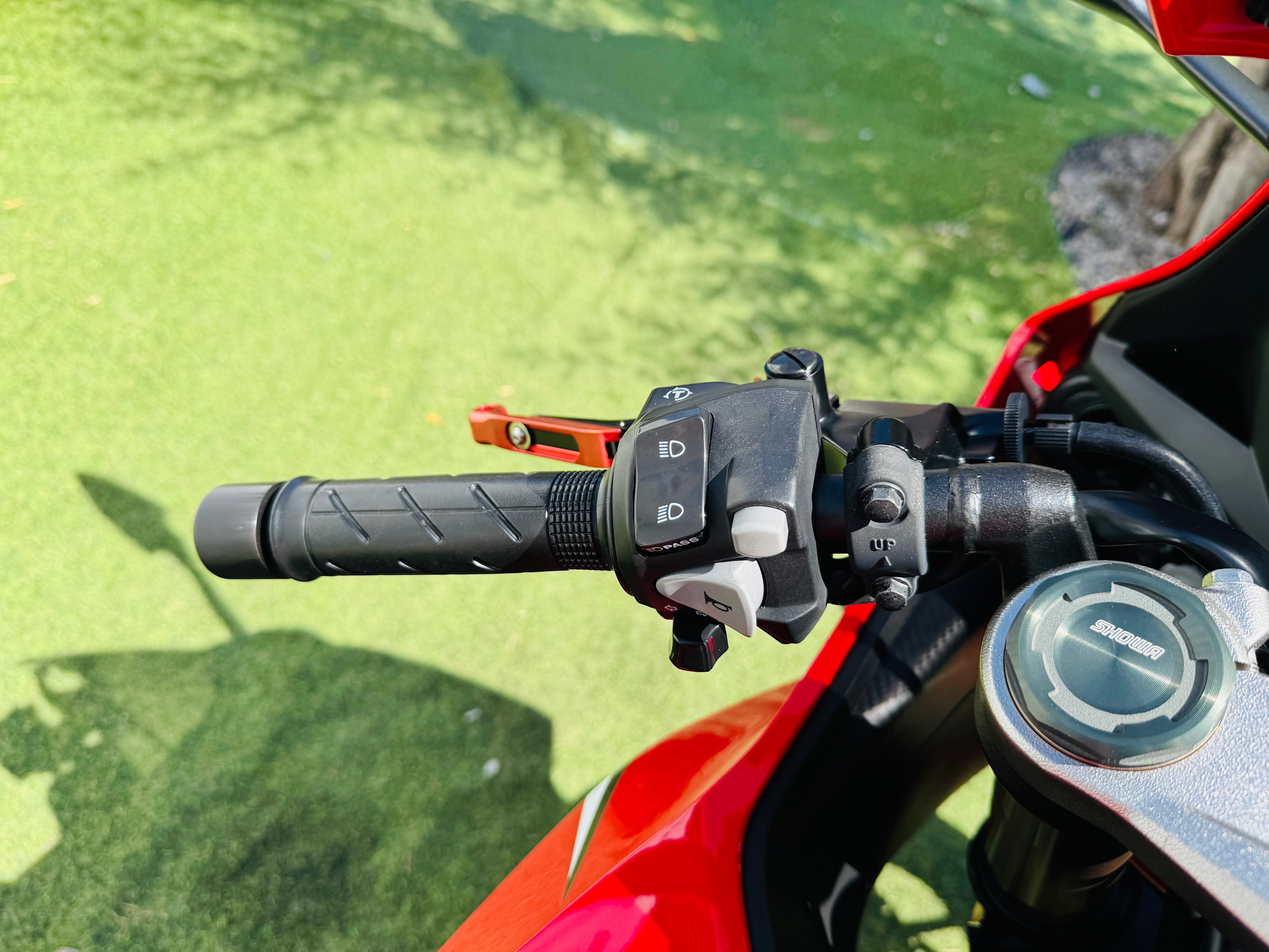 HONDA CBR650R
