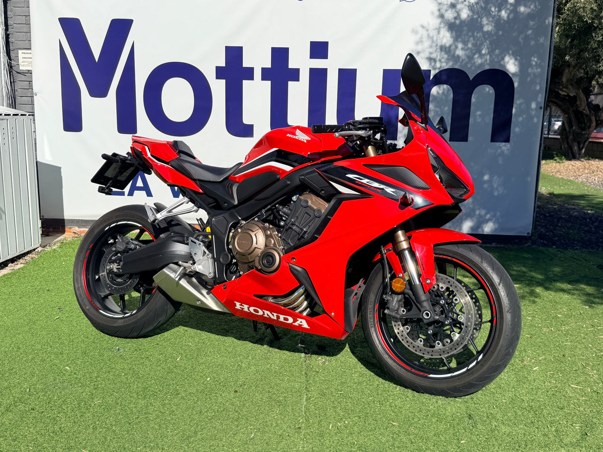 HONDA CBR 650R