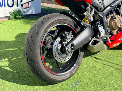 HONDA CBR 650R