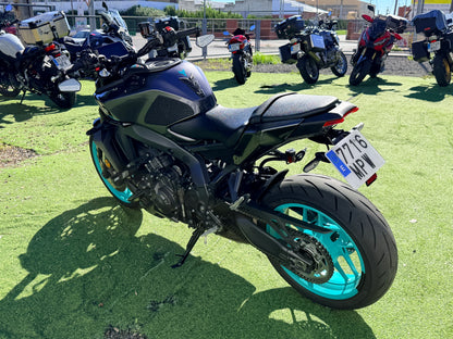 YAMAHA MT-09