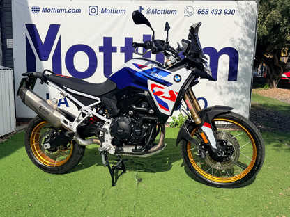 BMW F900GS