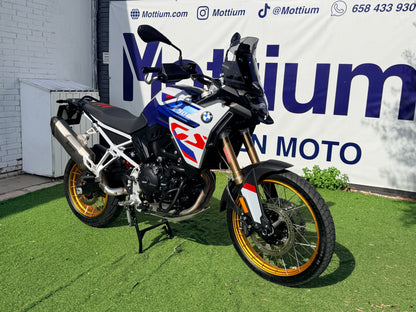 BMW F900GS
