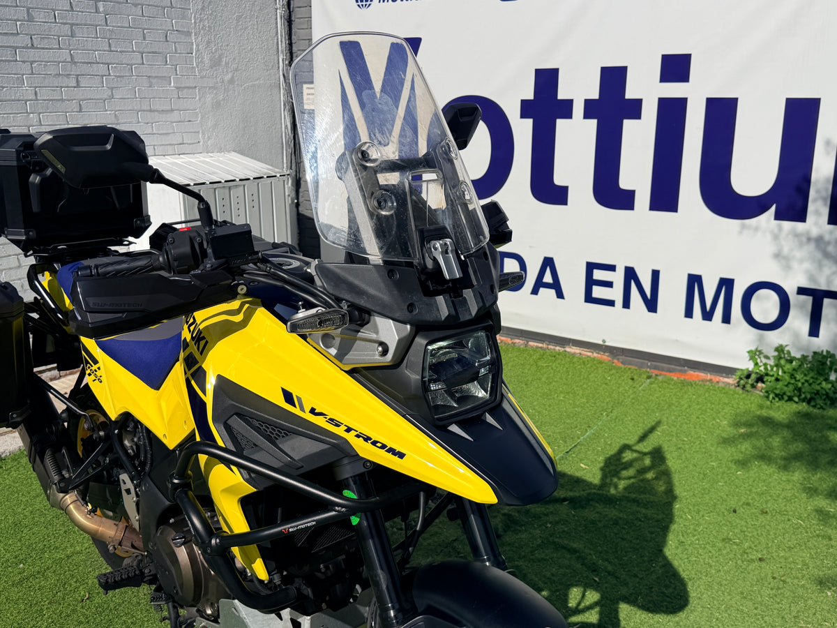 SUZUKI V-STROM 1050 XT