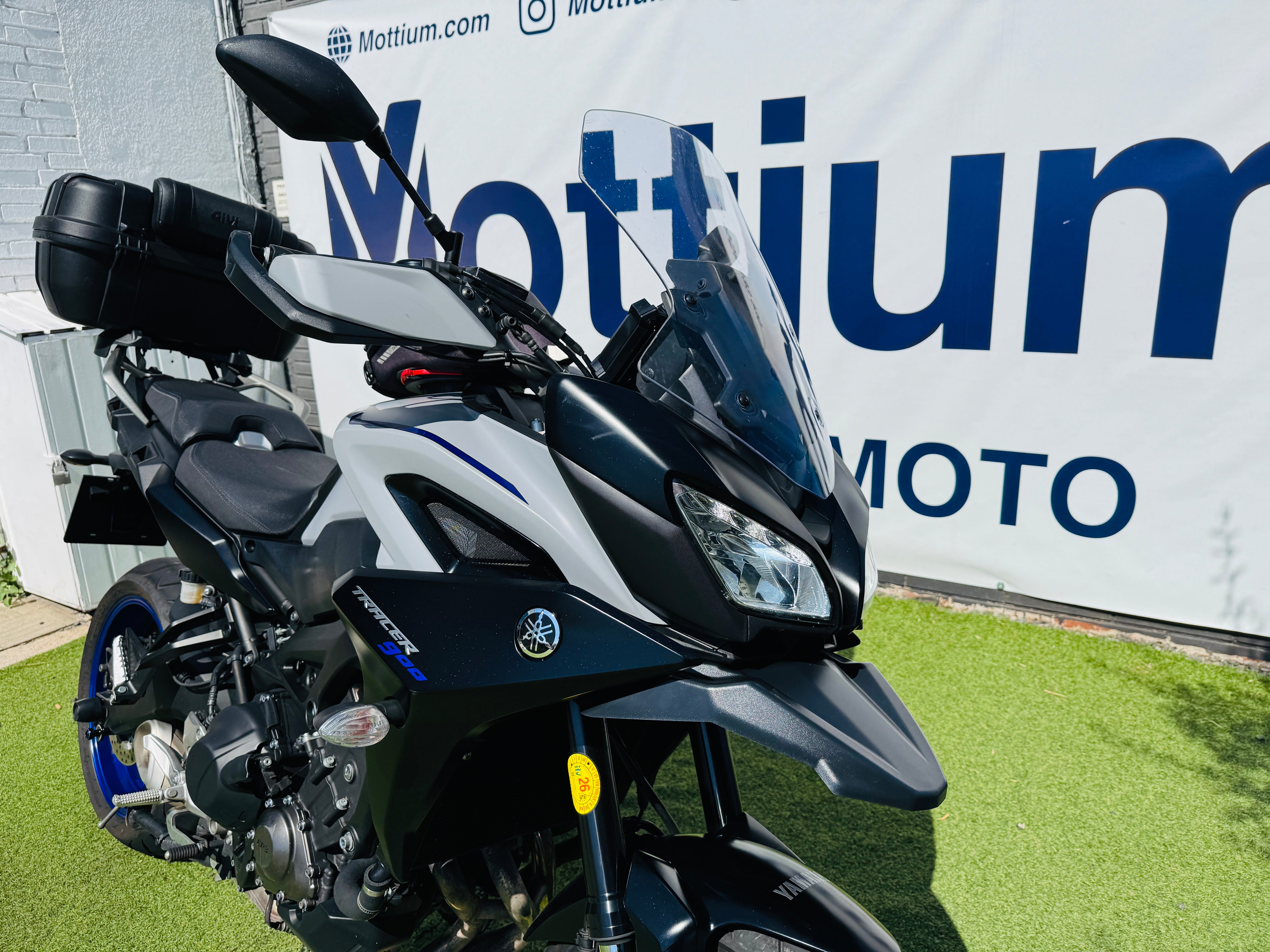 YAMAHA TRACER 900