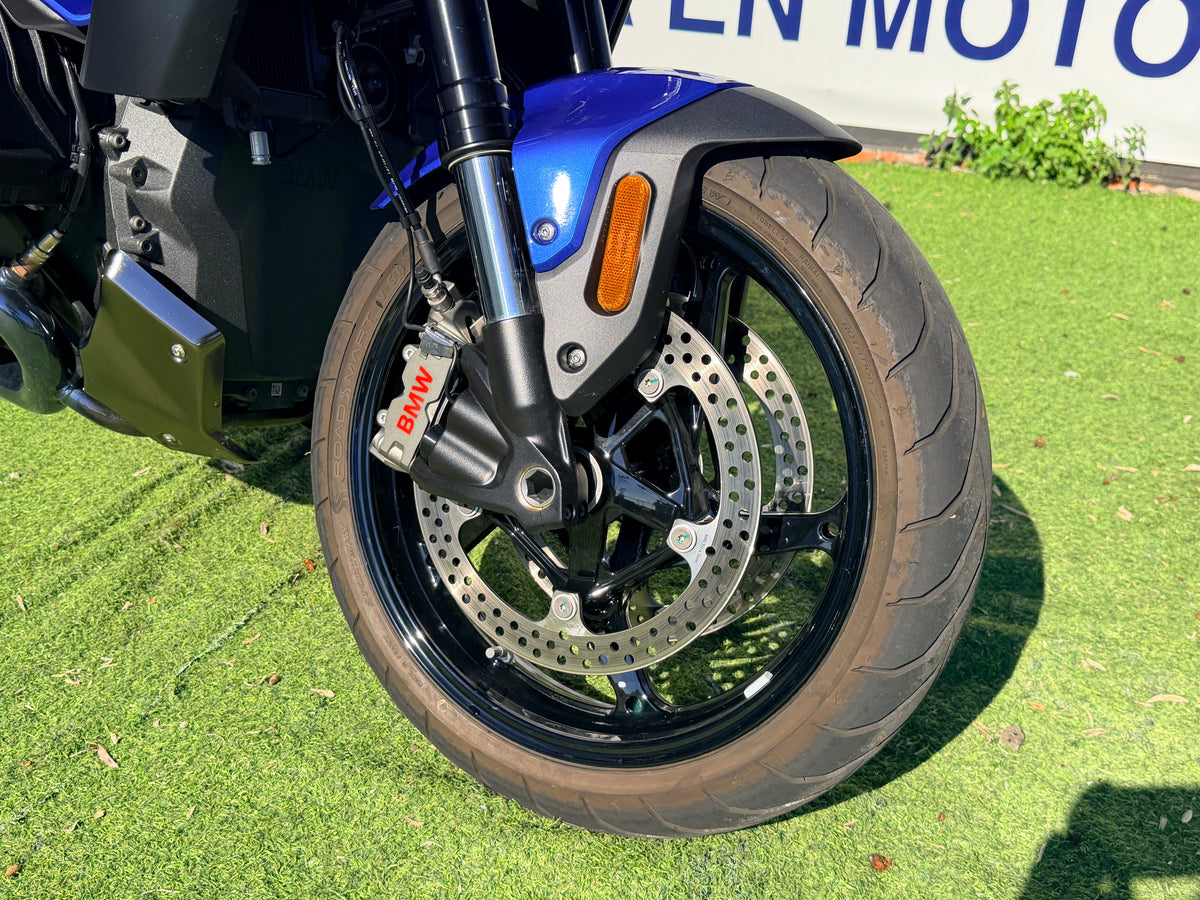 BMW R1300R
