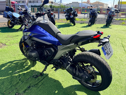 BMW R1300R