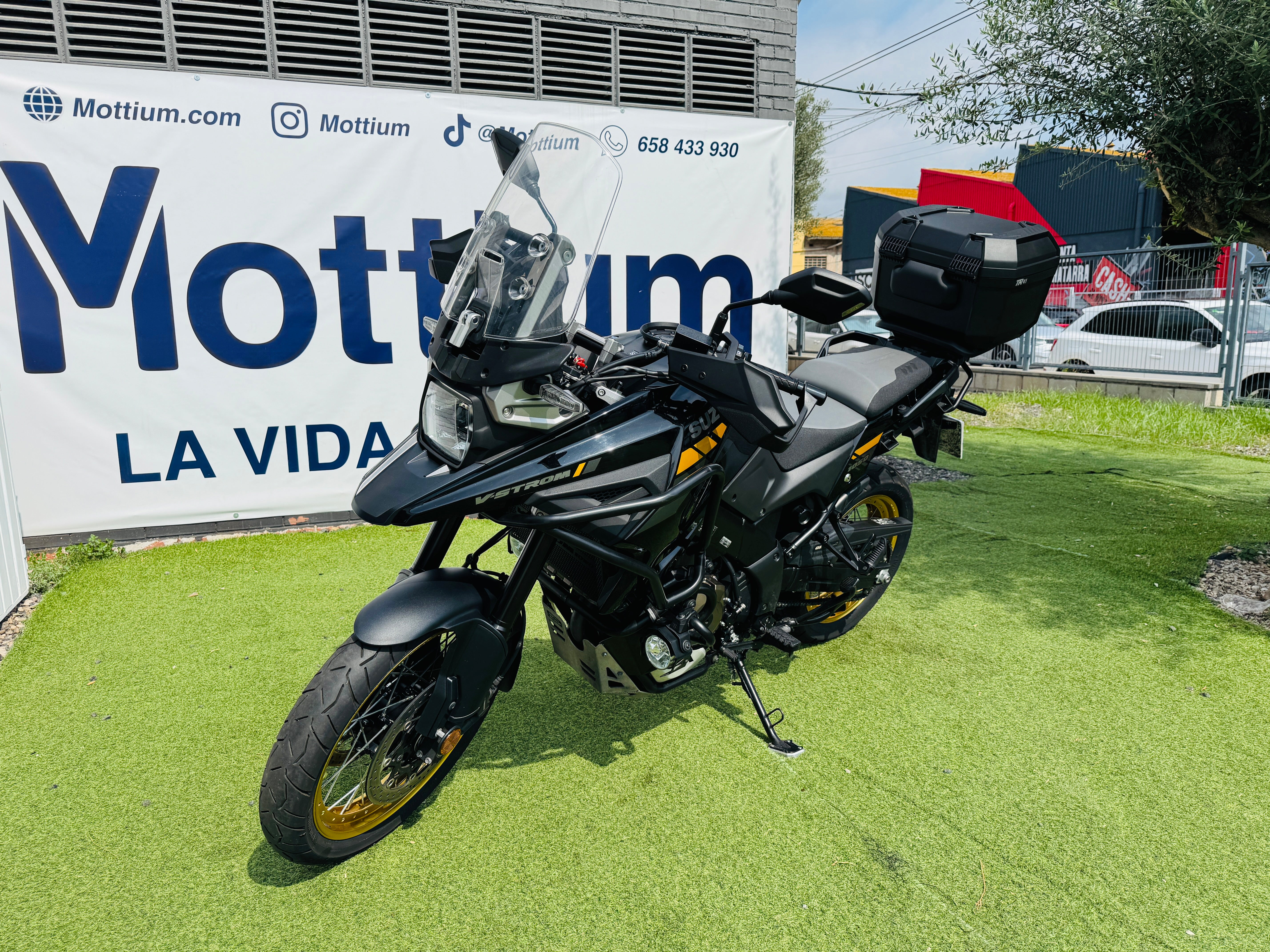 SUZUKI V-STROM 1050XT