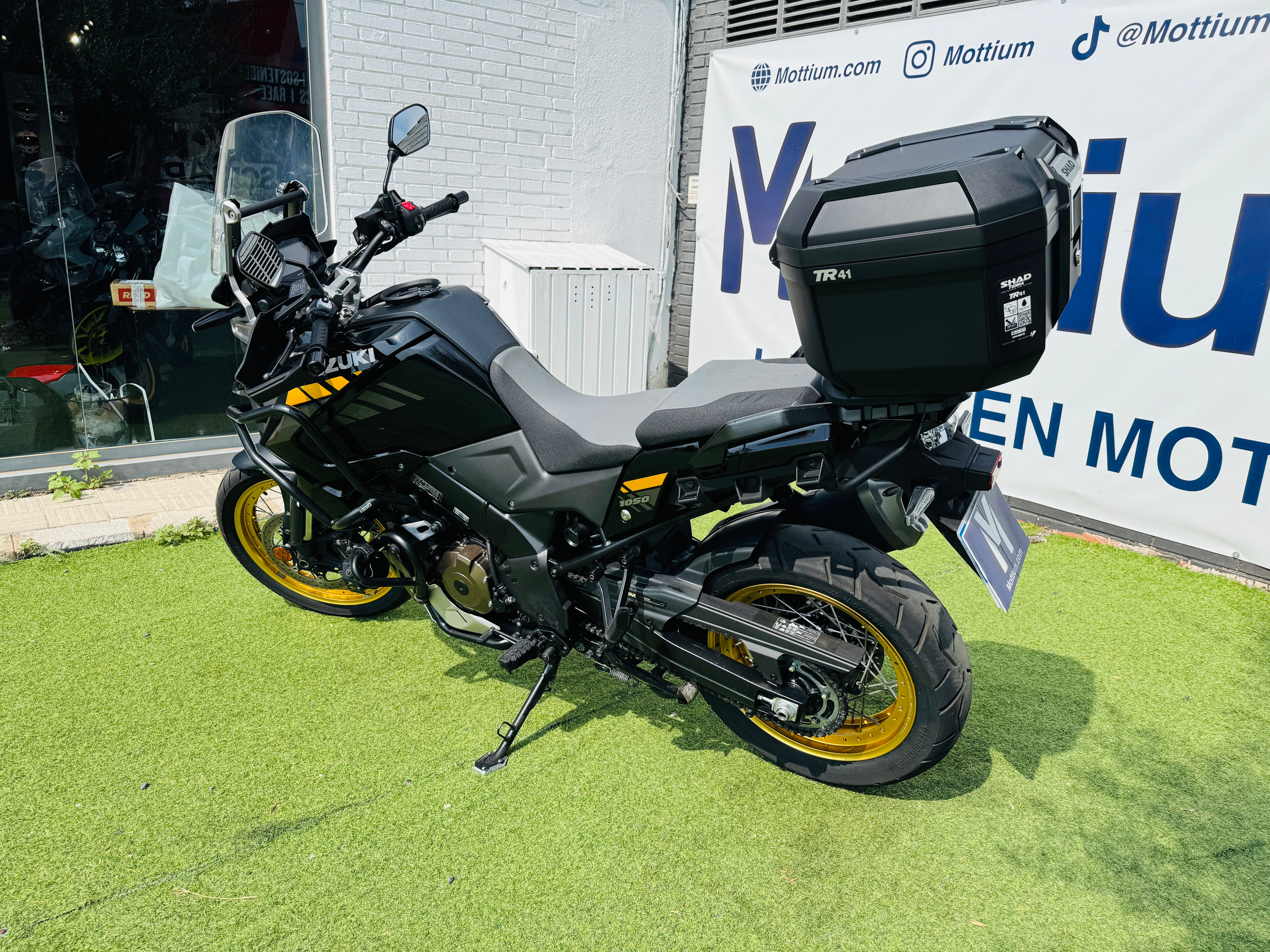 SUZUKI V-STROM 1050XT