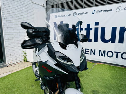 BMW F900XR