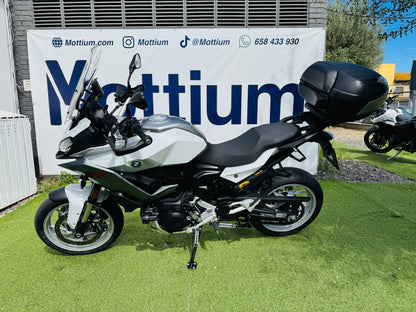 BMW F900XR