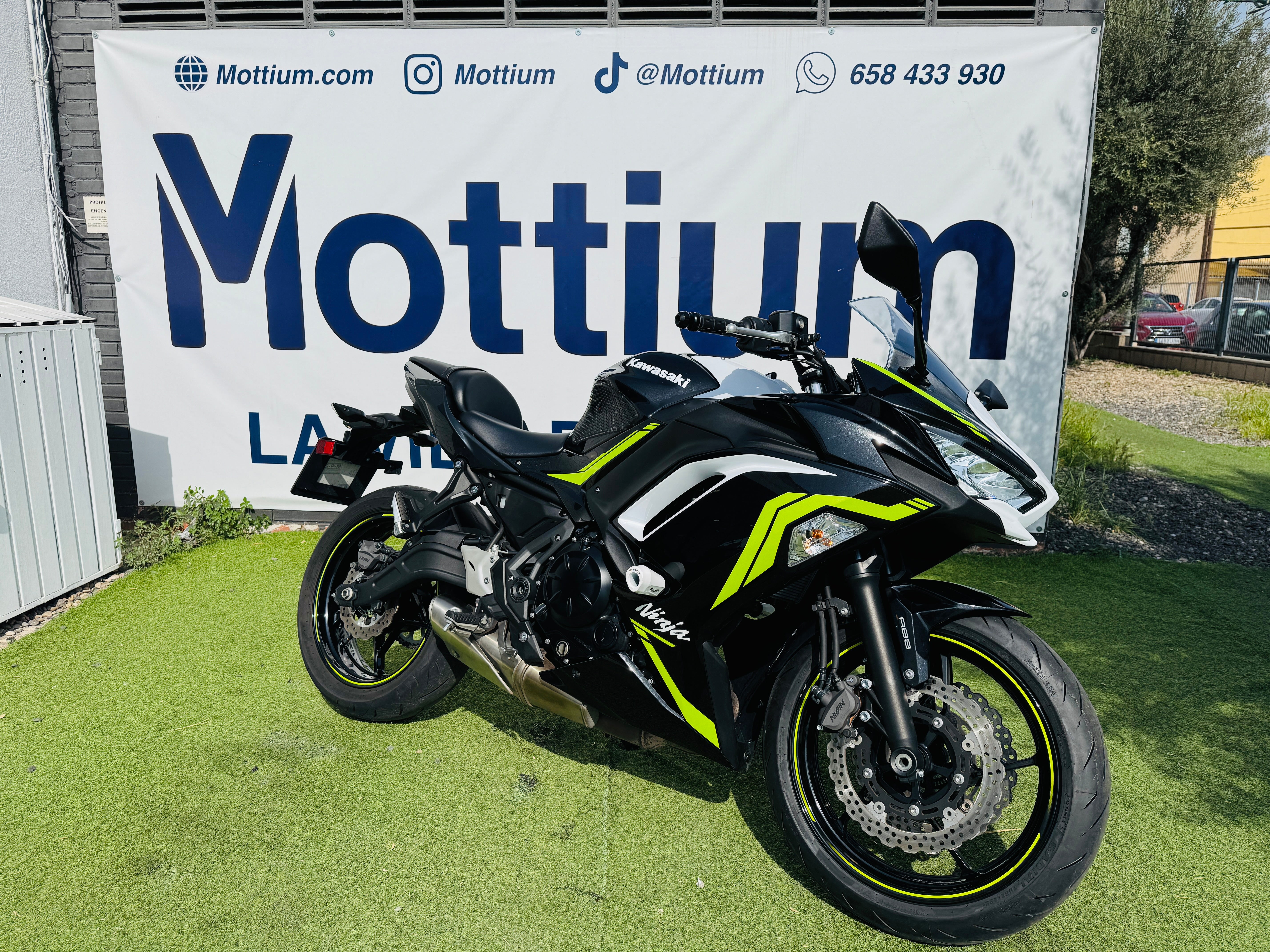 KAWASAKI NINJA 650