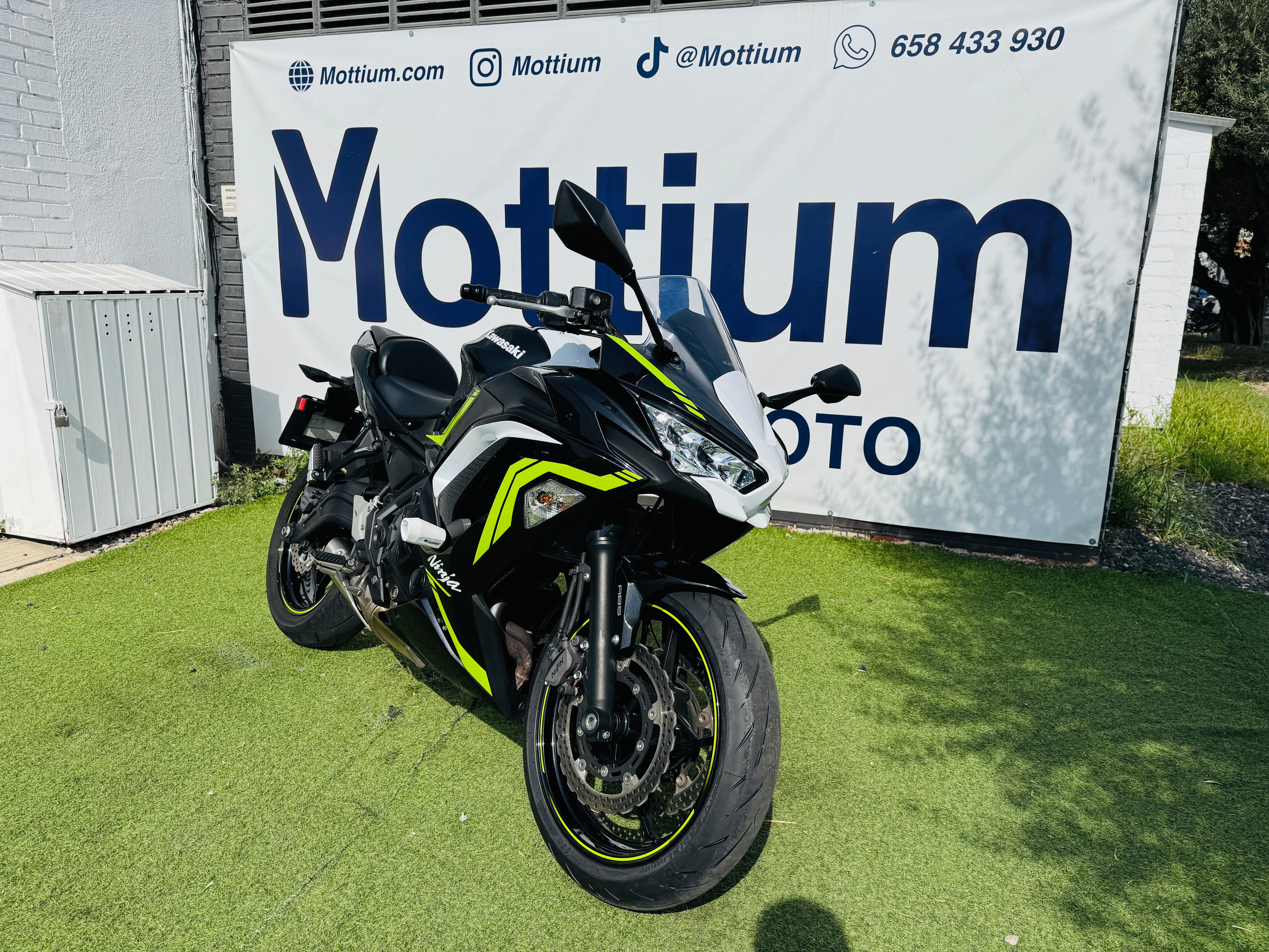 KAWASAKI NINJA 650