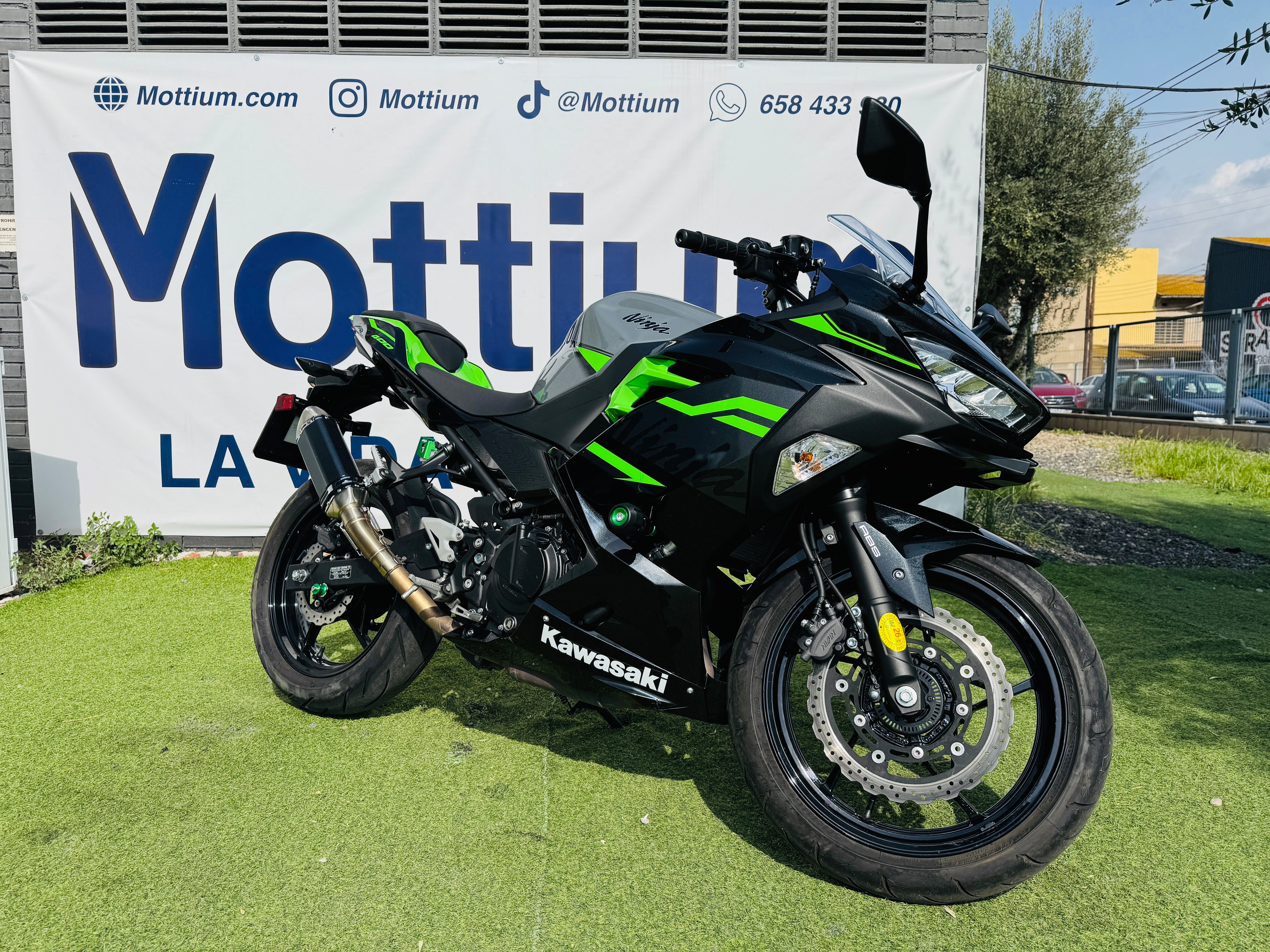 KAWASAKI NINJA 400