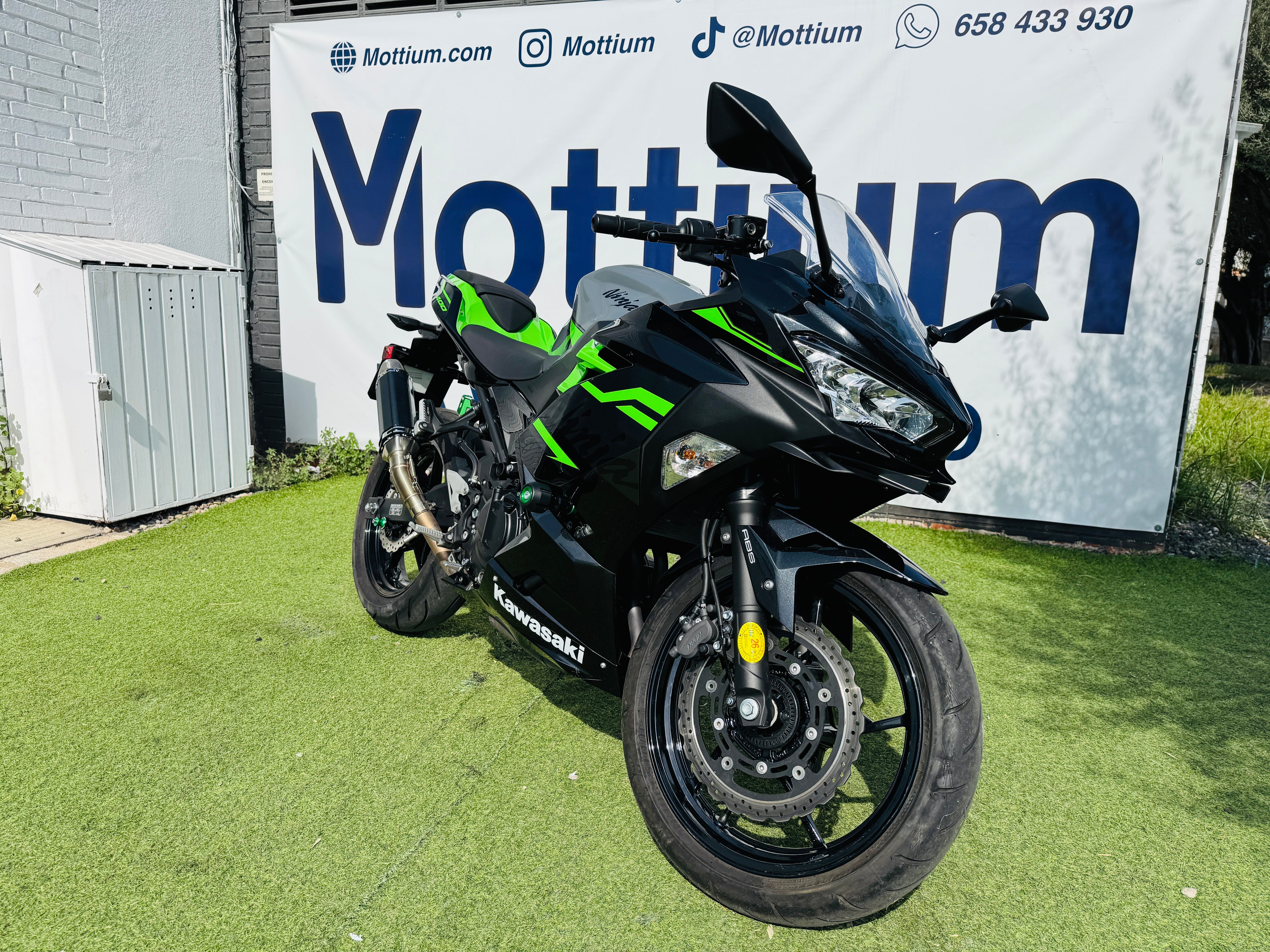 KAWASAKI NINJA 400